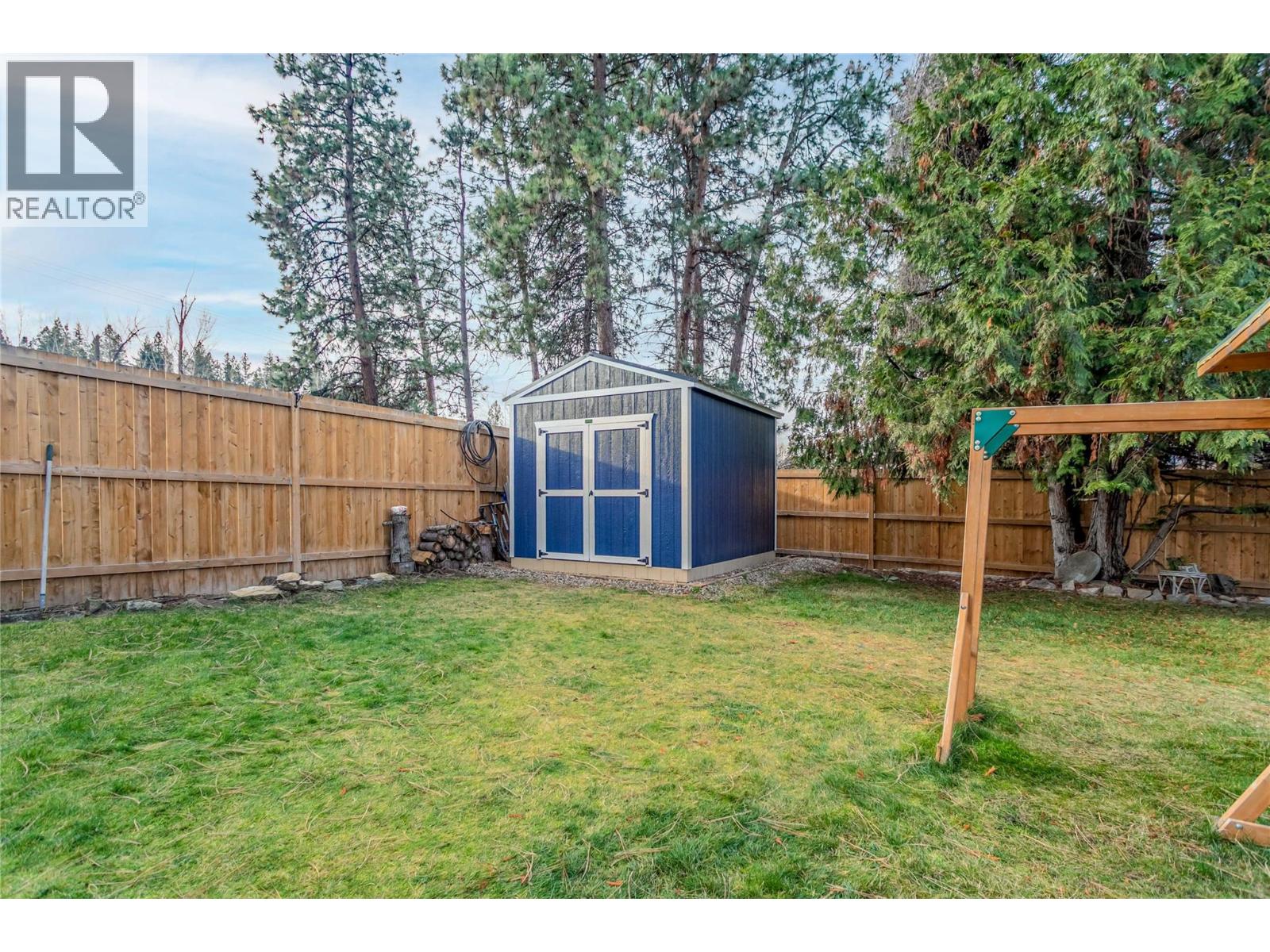  745 Wenric Crescent, Kelowna