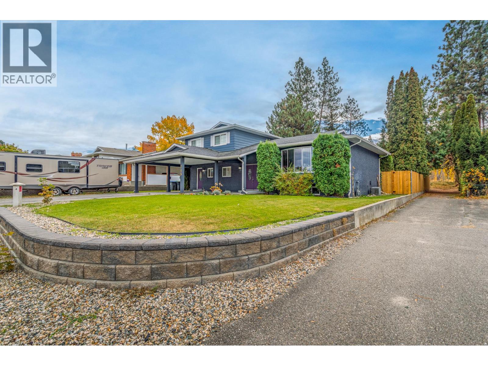  745 Wenric Crescent, Kelowna