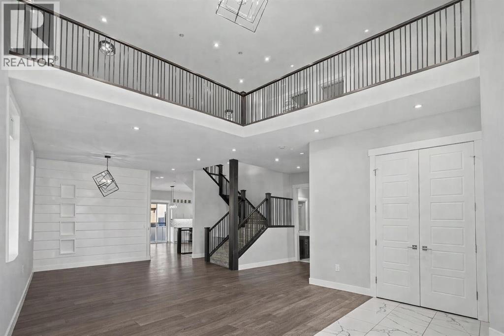 111 KINNIBURGH Place - Photo 3 of 38, Chestermere, Alberta