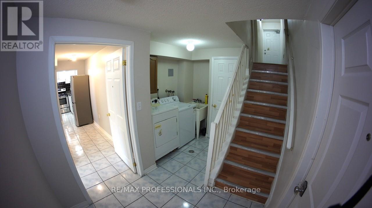 BASEMENT - 143 NAHANI WAY - Photo 3 of 13, Mississauga (Hurontario), Ontario