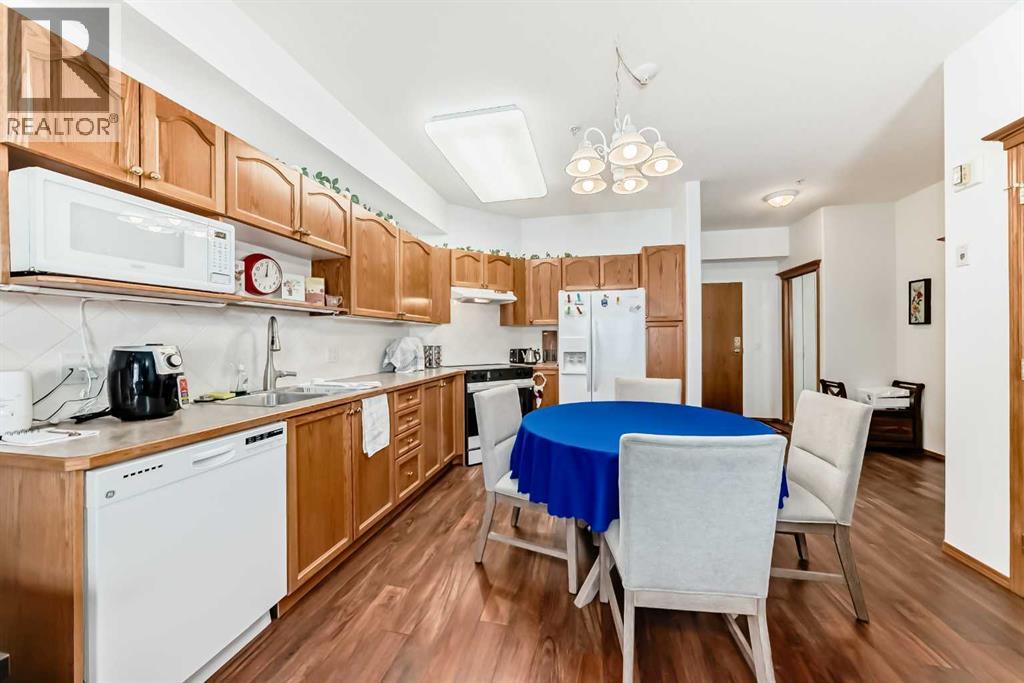 
          223 Tuscany Springs Boulevard Northwest
            <br/>
            <span>Calgary</span>
            , 
            <span>AB</span>
             <span>T3L2M2</span>
         - Photo 9