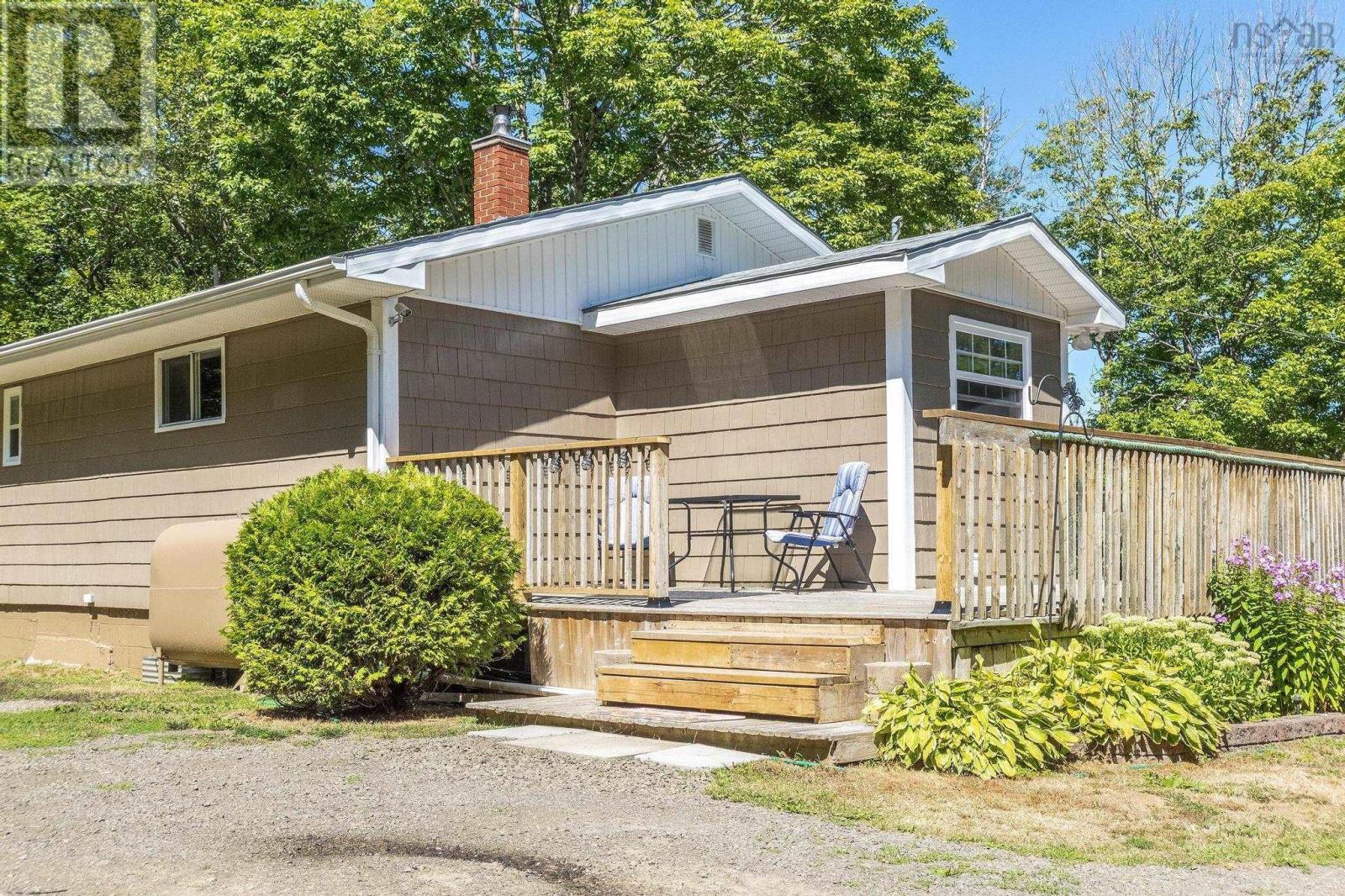 1037 CULLODEN ROAD - 39