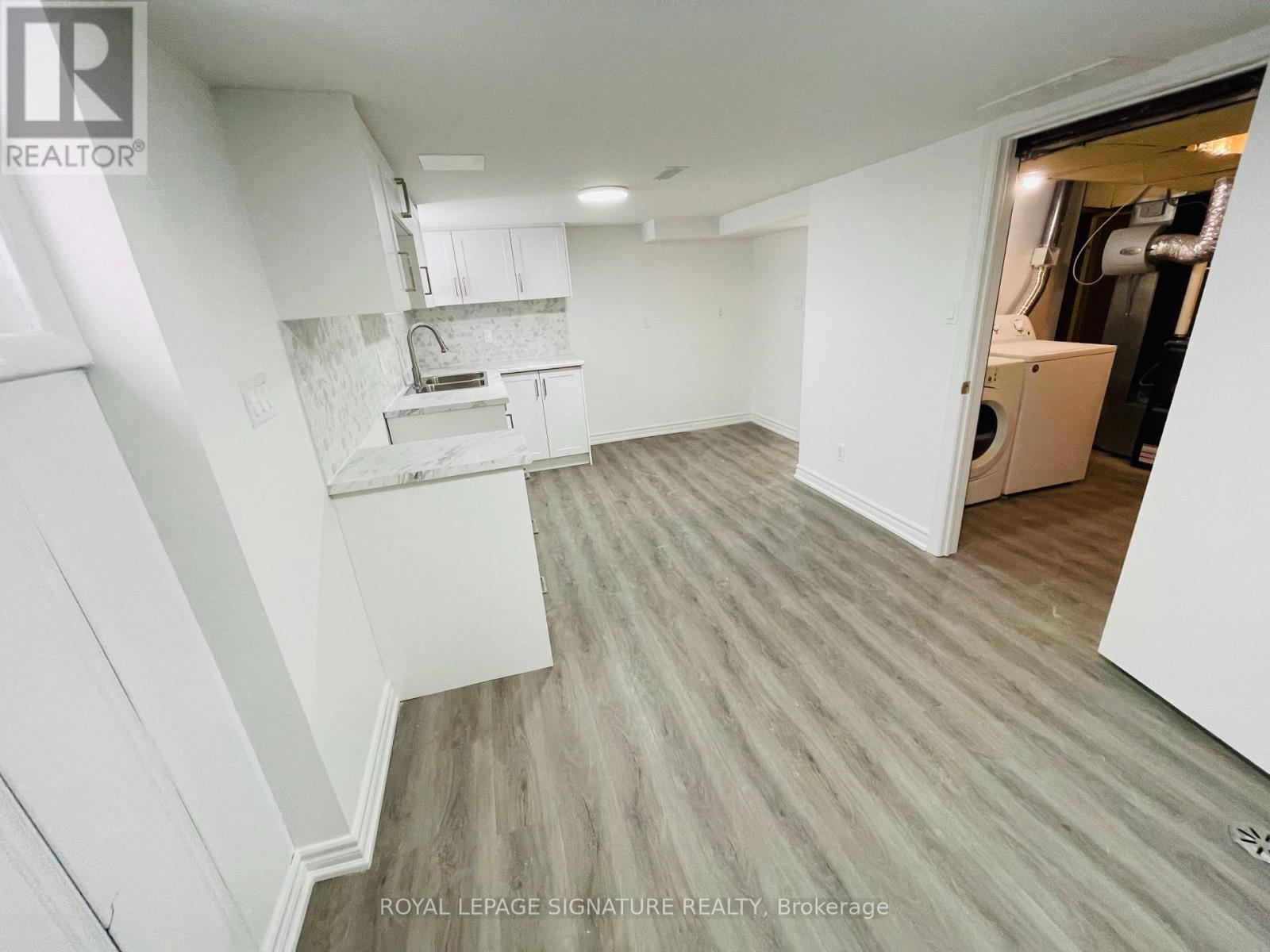 LOWER - 71 SHANGARRY DRIVE - Photo 4 of 9, Toronto (Wexford-Maryvale), Ontario