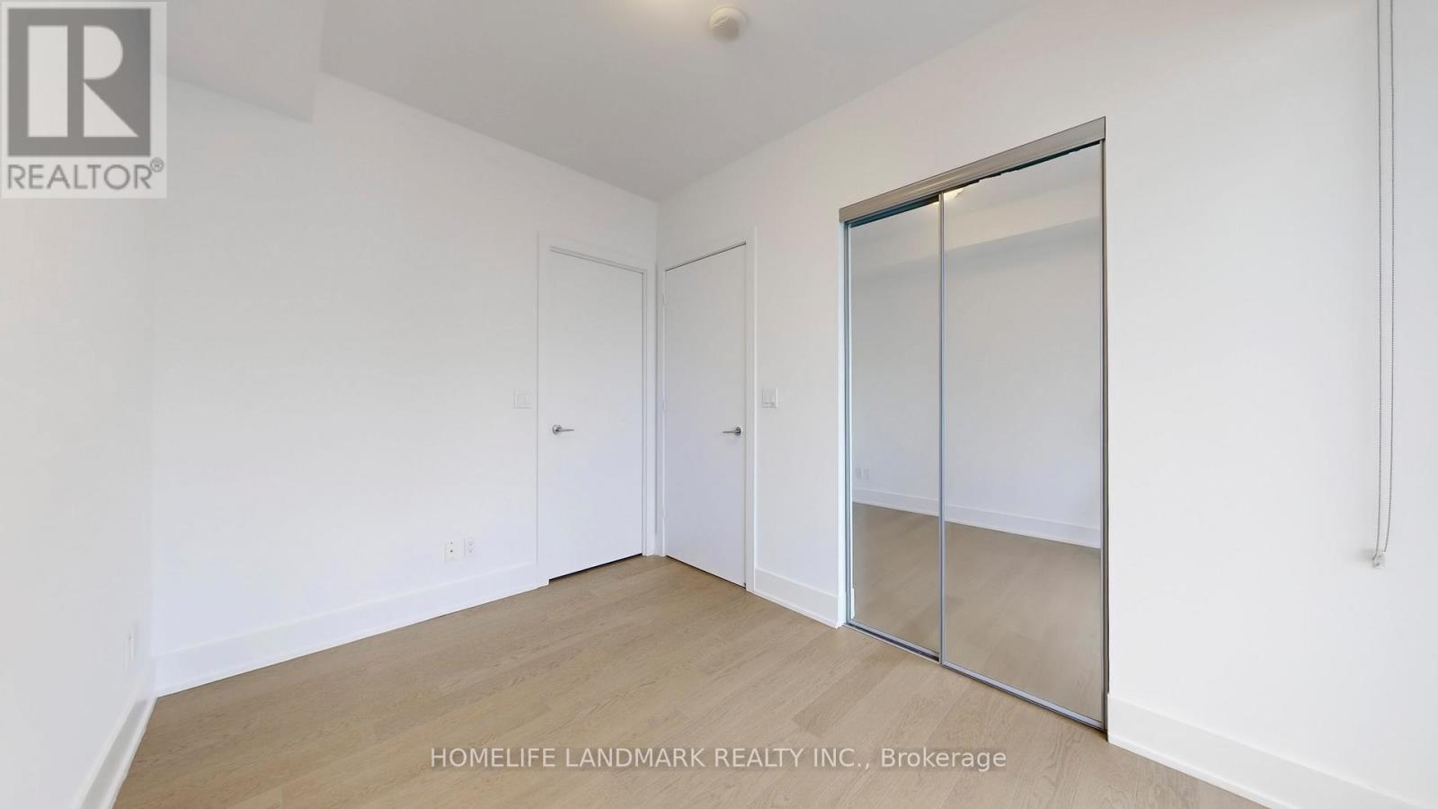 #2305 200 BLOOR STREET W - 21