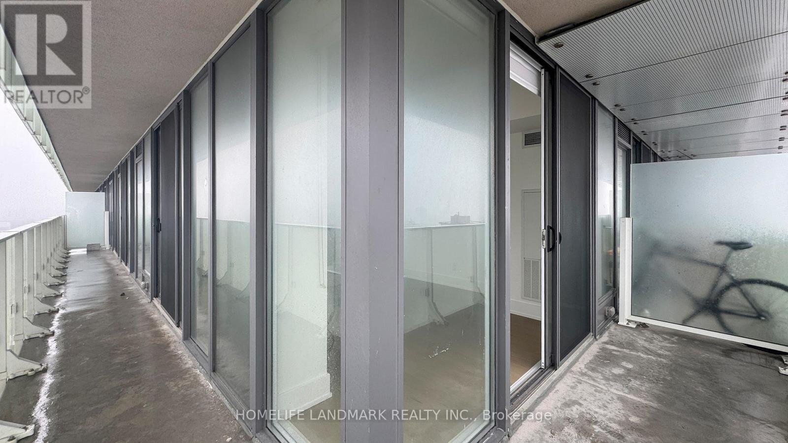 #2305 200 BLOOR STREET W - 31