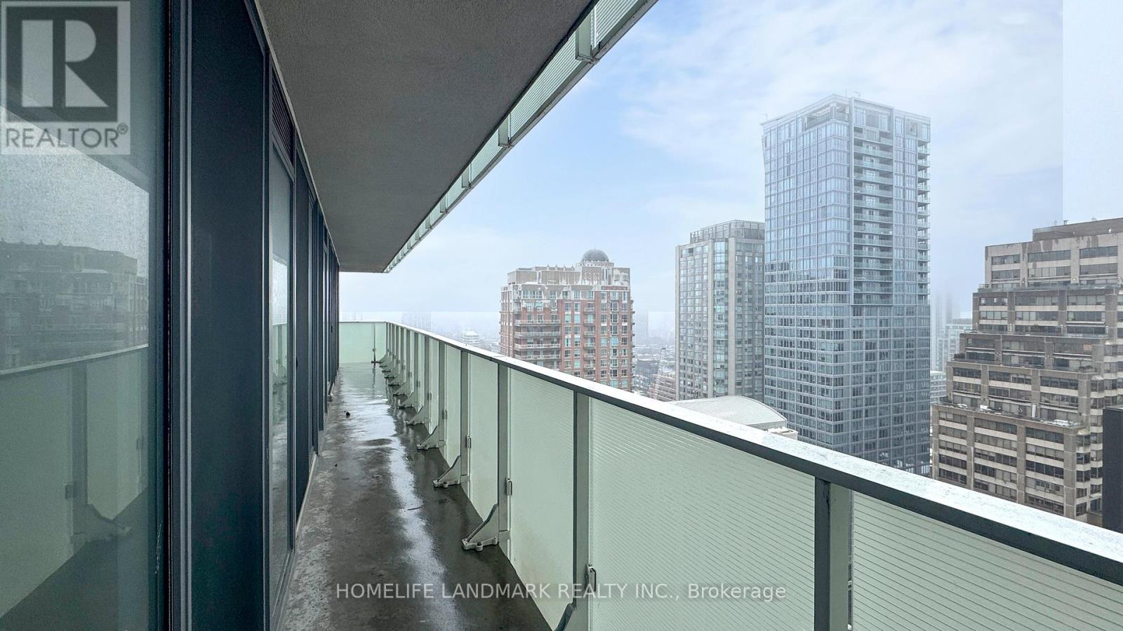 #2305 200 BLOOR STREET W - 33