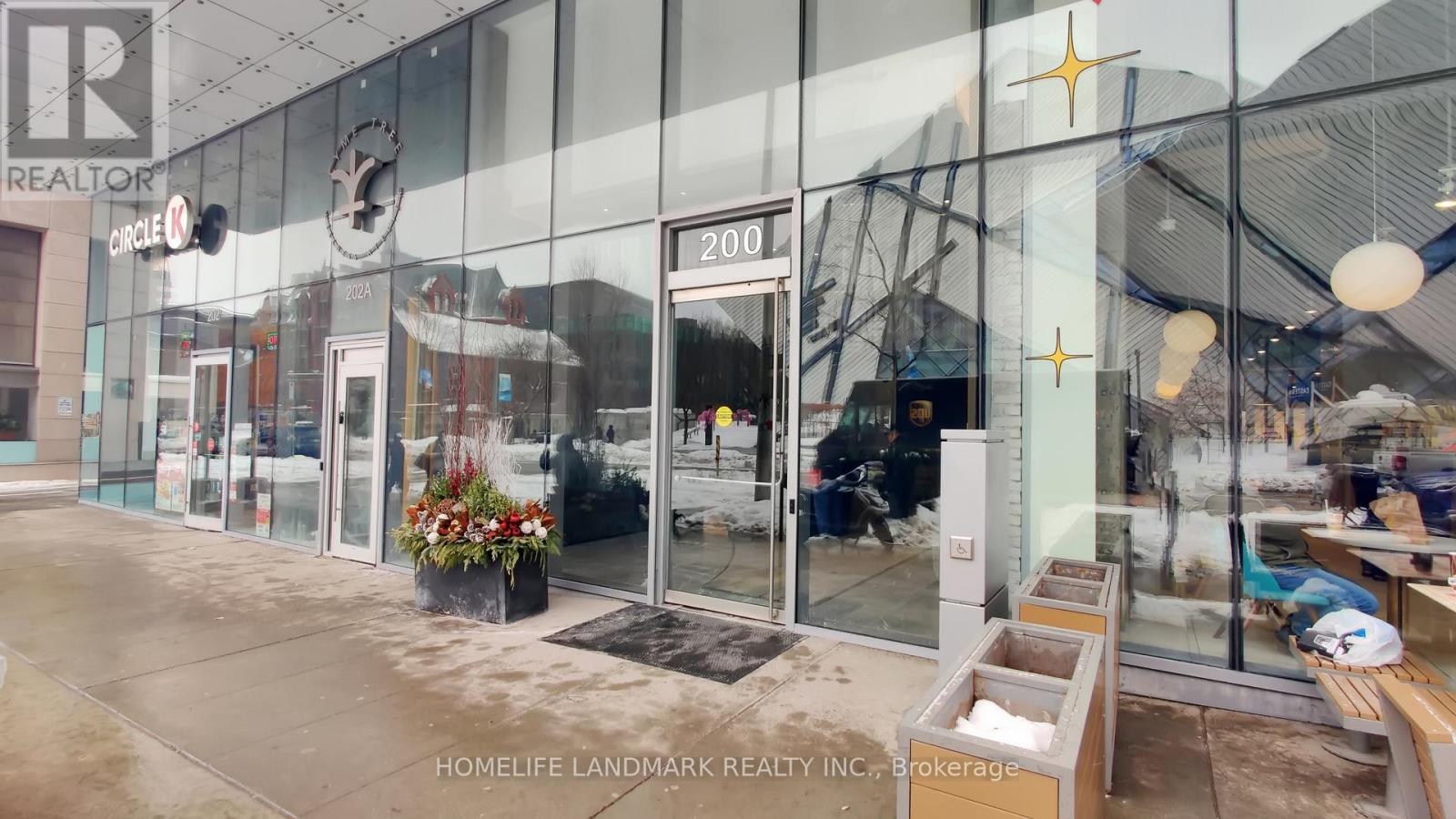 #2305 200 BLOOR STREET W - 4