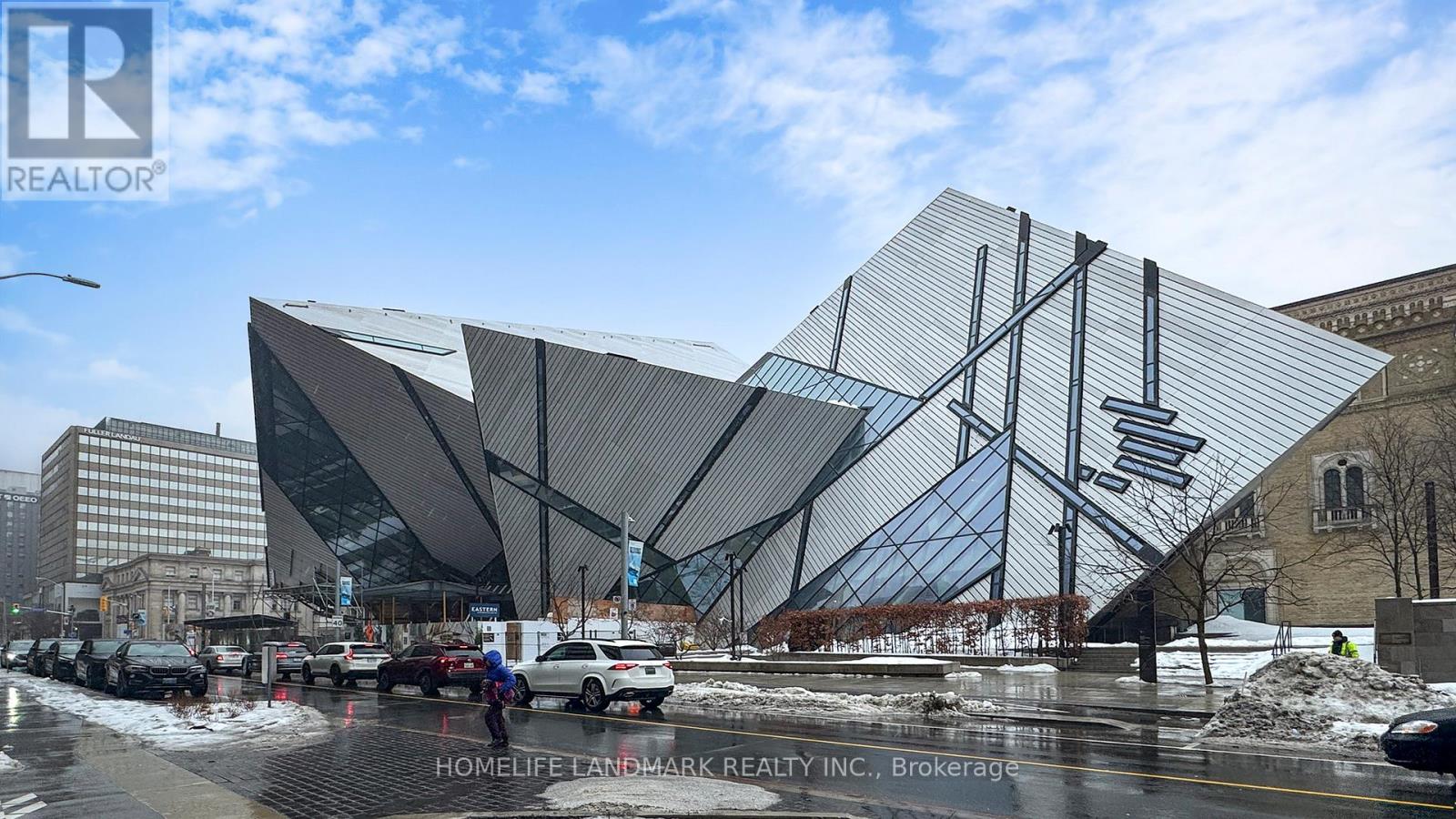 #2305 200 BLOOR STREET W - 40