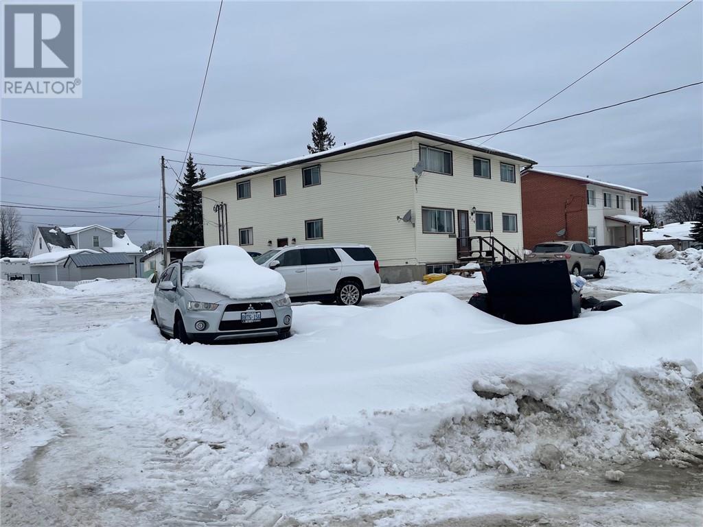 379 Charette Avenue - Photo 5 of 8, Chelmsford, Ontario