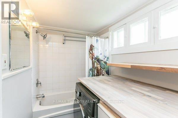346 WELLINGTON STREET - 37