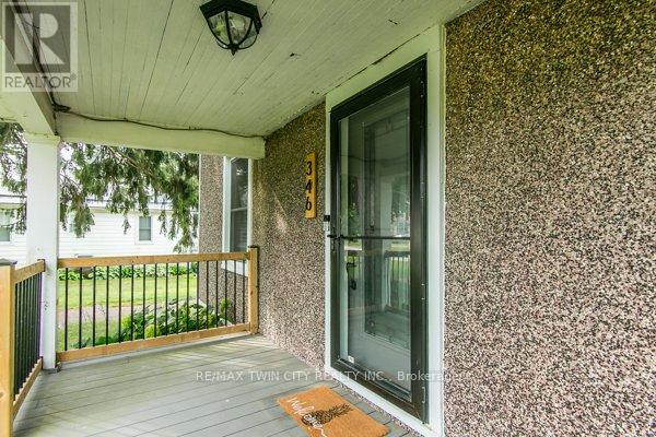 346 WELLINGTON STREET - 8