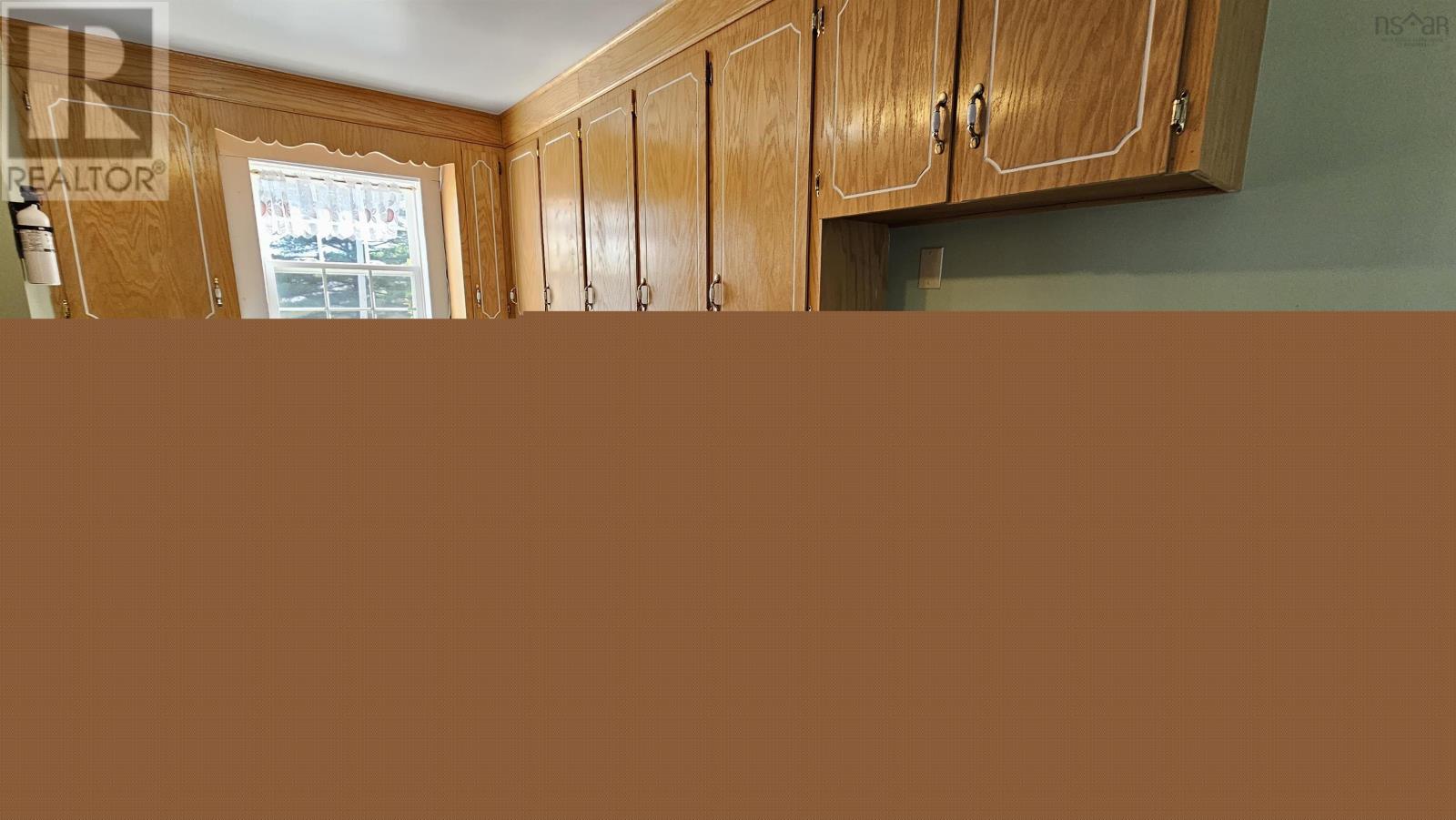 Property 20 of 43 of 1066 Highway 2