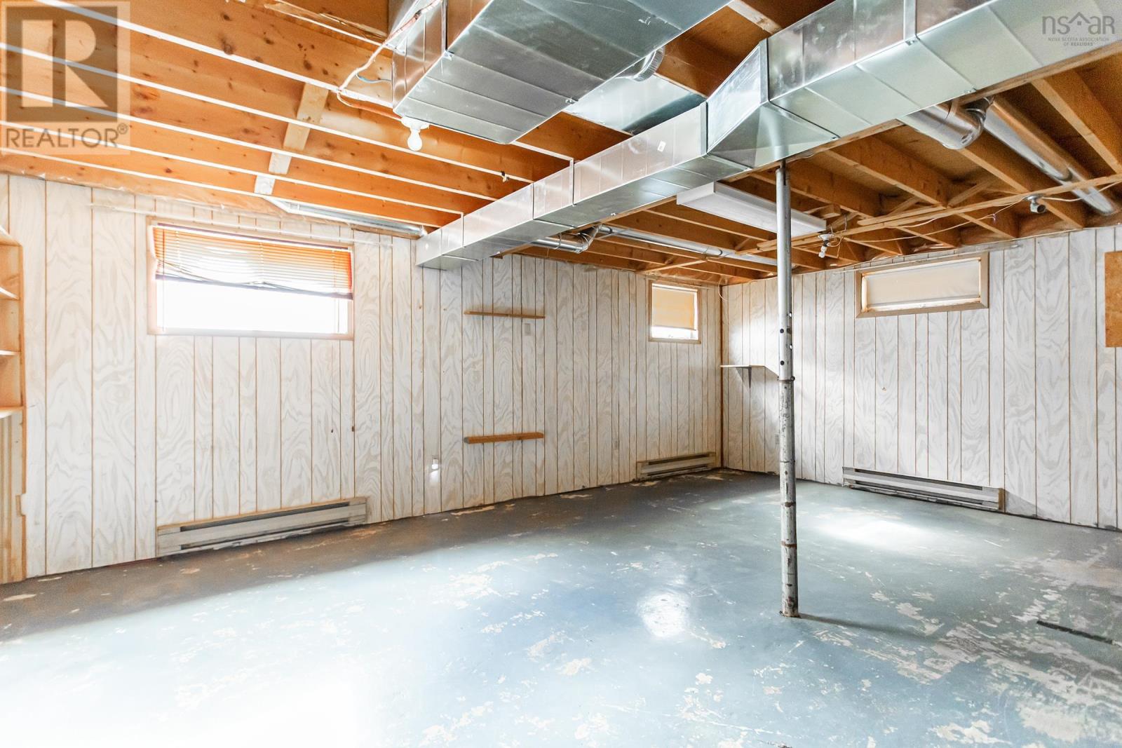 Property 23 of 27 of 18 Baxter Avenue