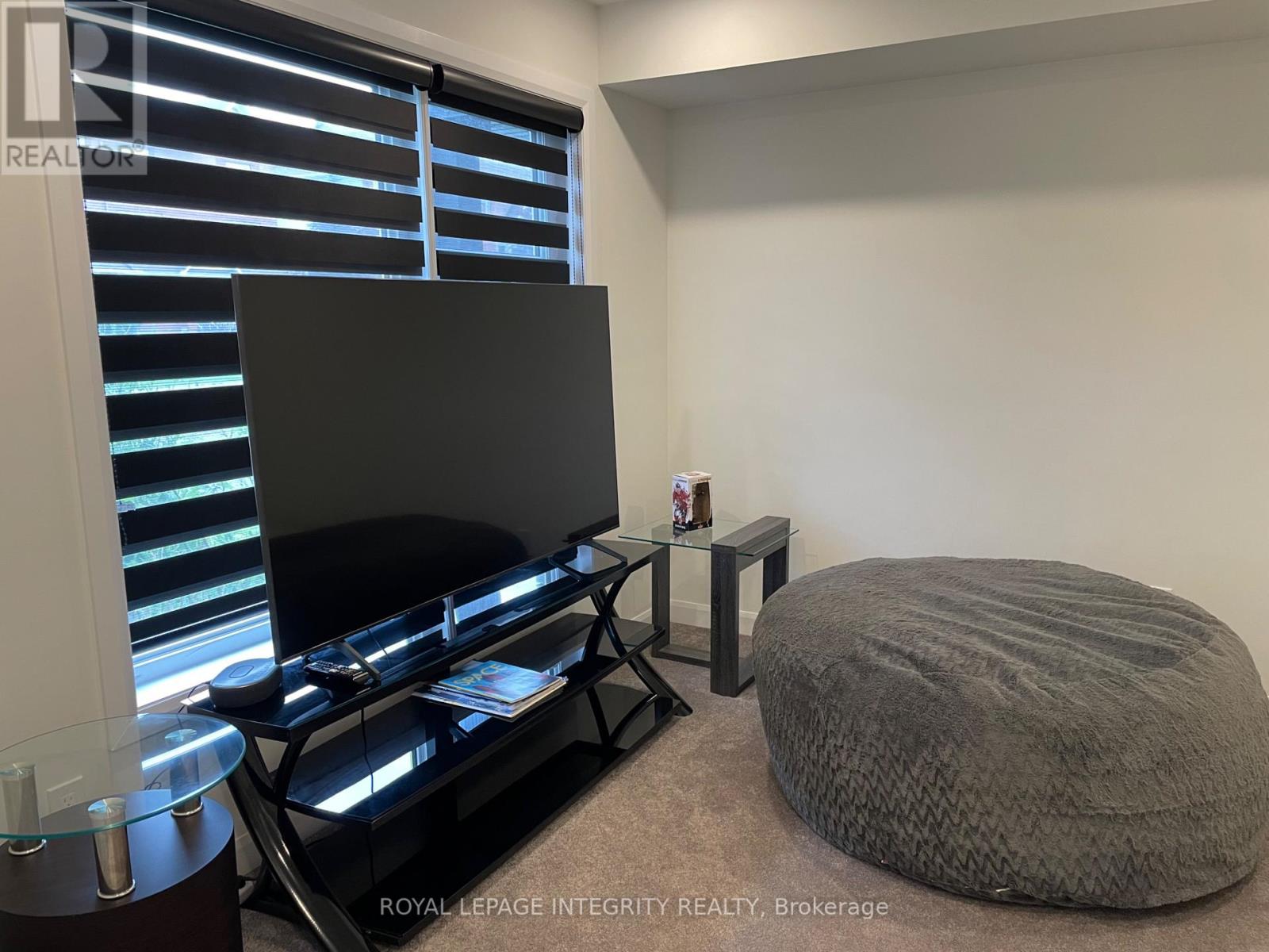 51 Lakepointe photo 4