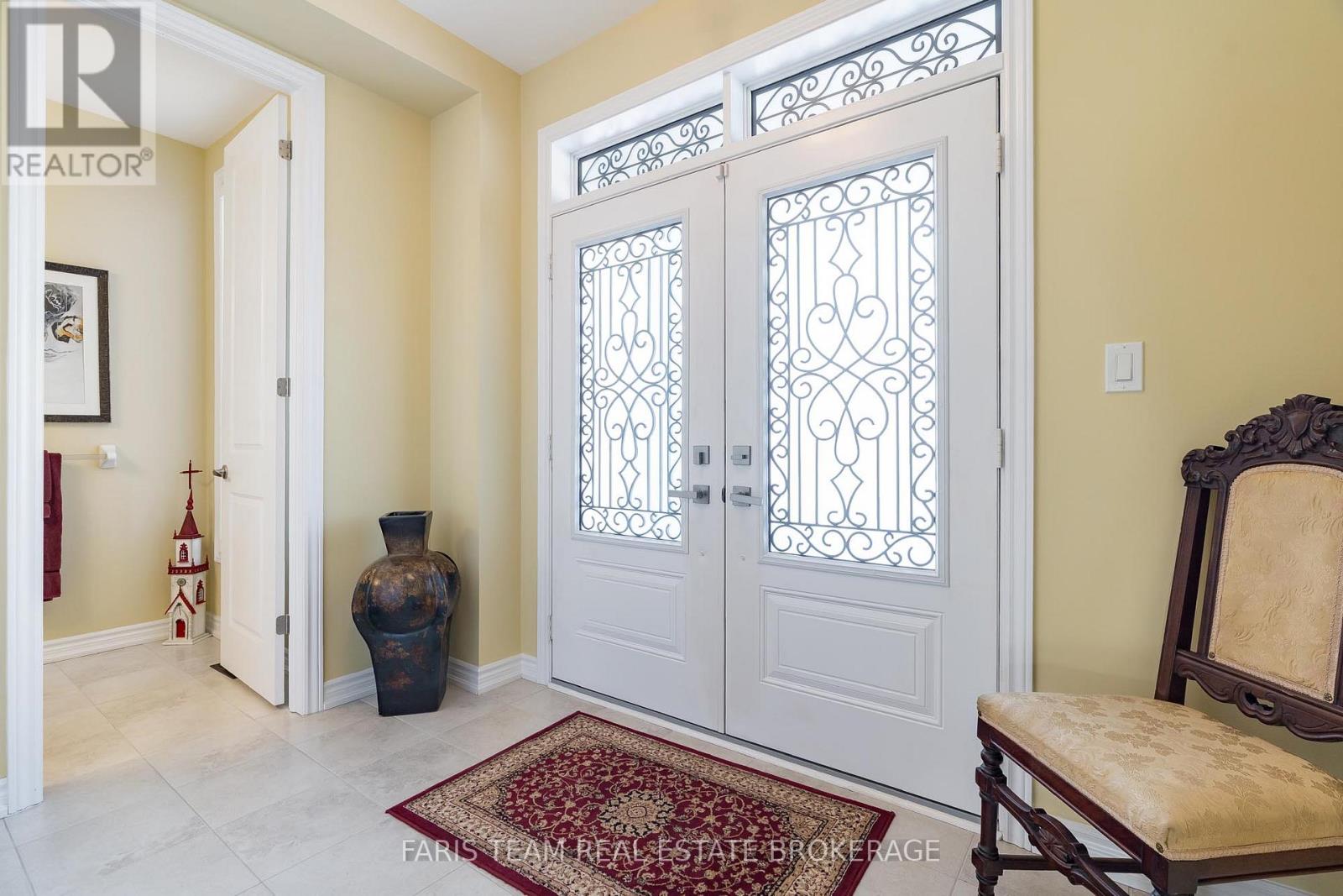 1041 WICKHAM ROAD - Photo 5 of 46, Innisfil, Ontario