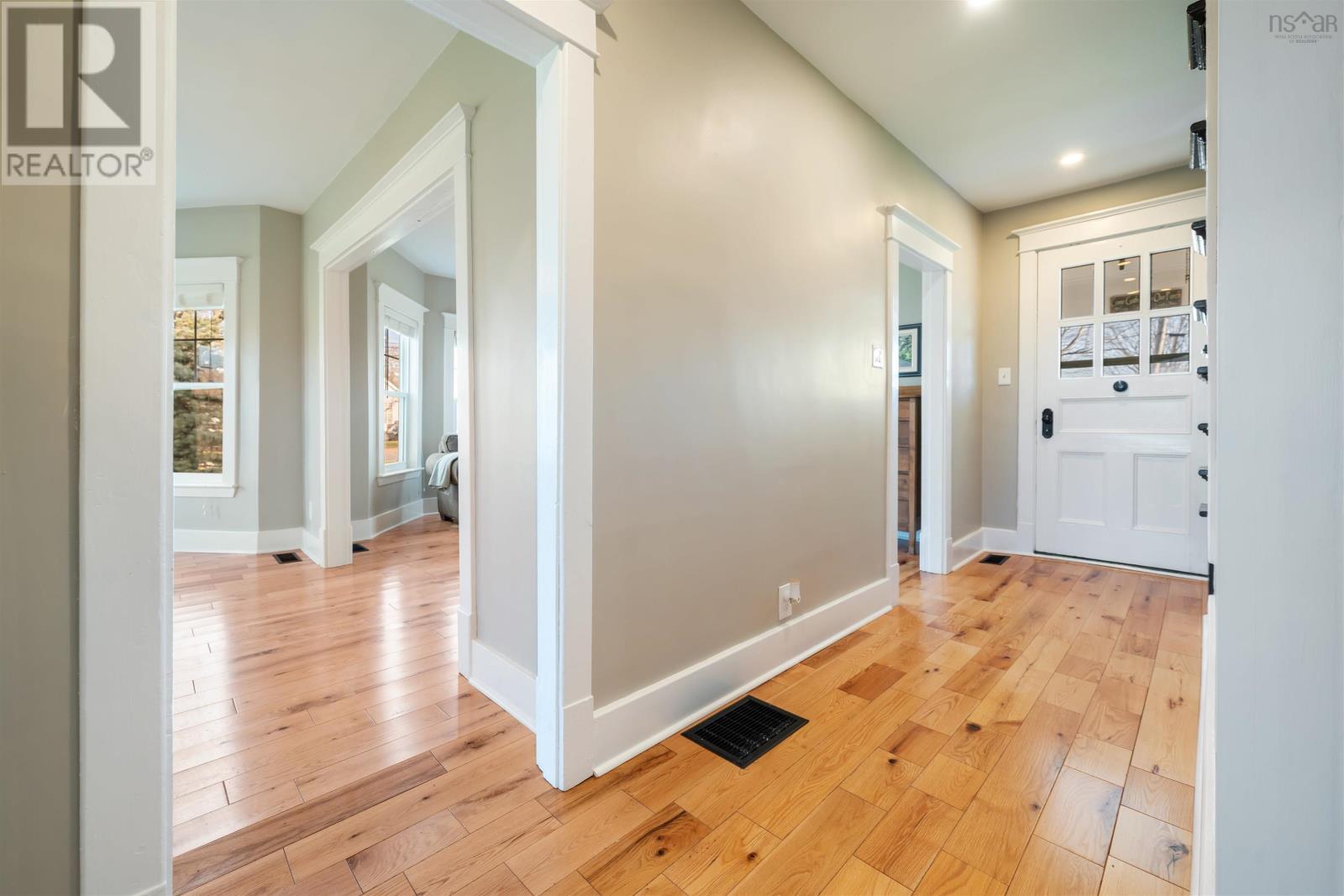 Property 26 of 49 of 6 Hamilton Avenue