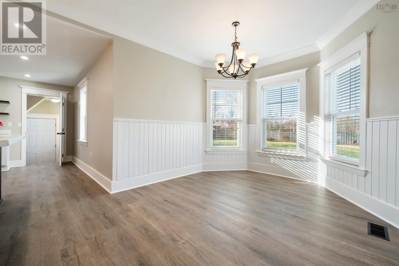 Property 22 of 49 of 6 Hamilton Avenue