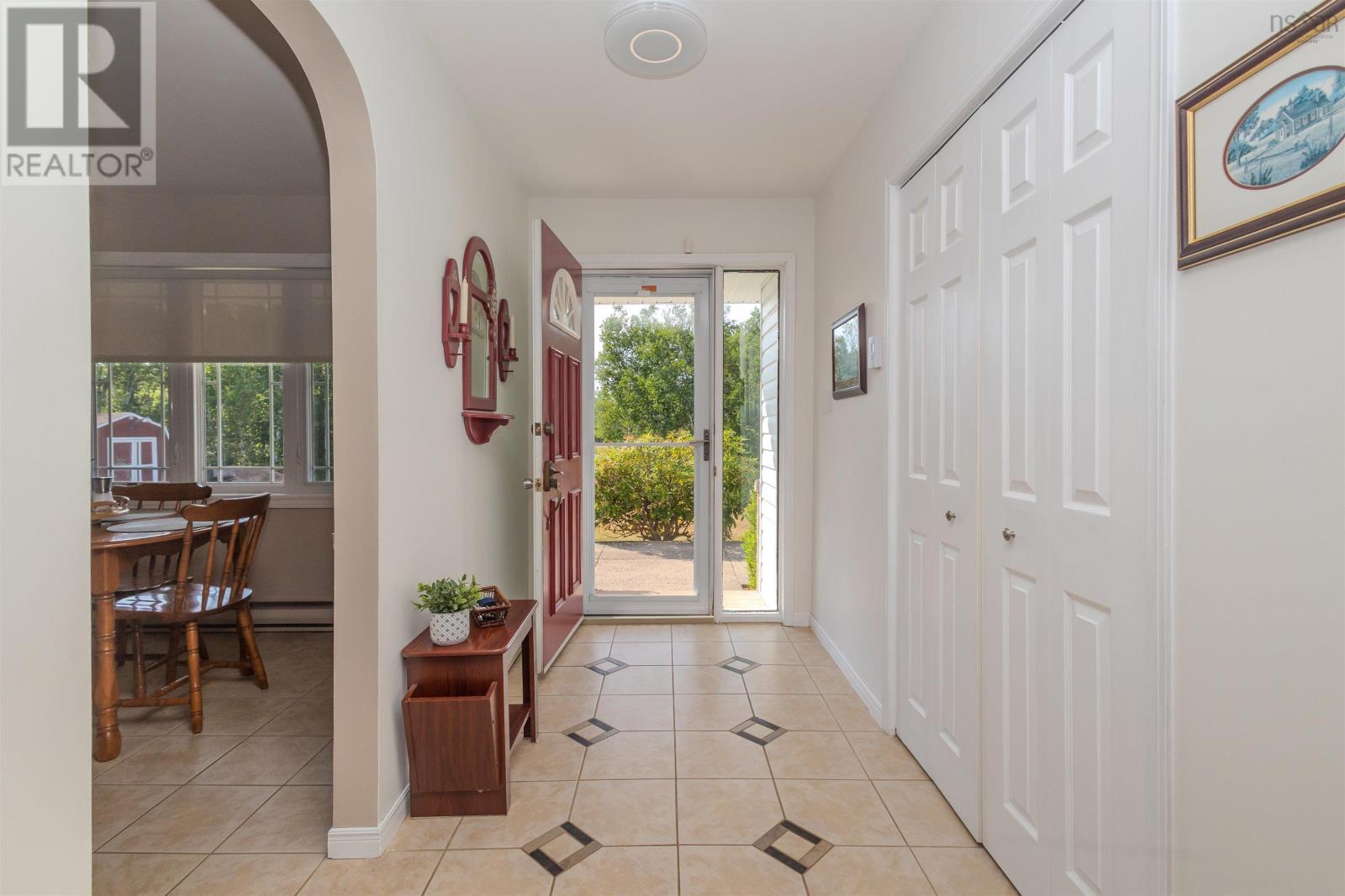 Property 20 of 48 of 166 Oakfield Drive