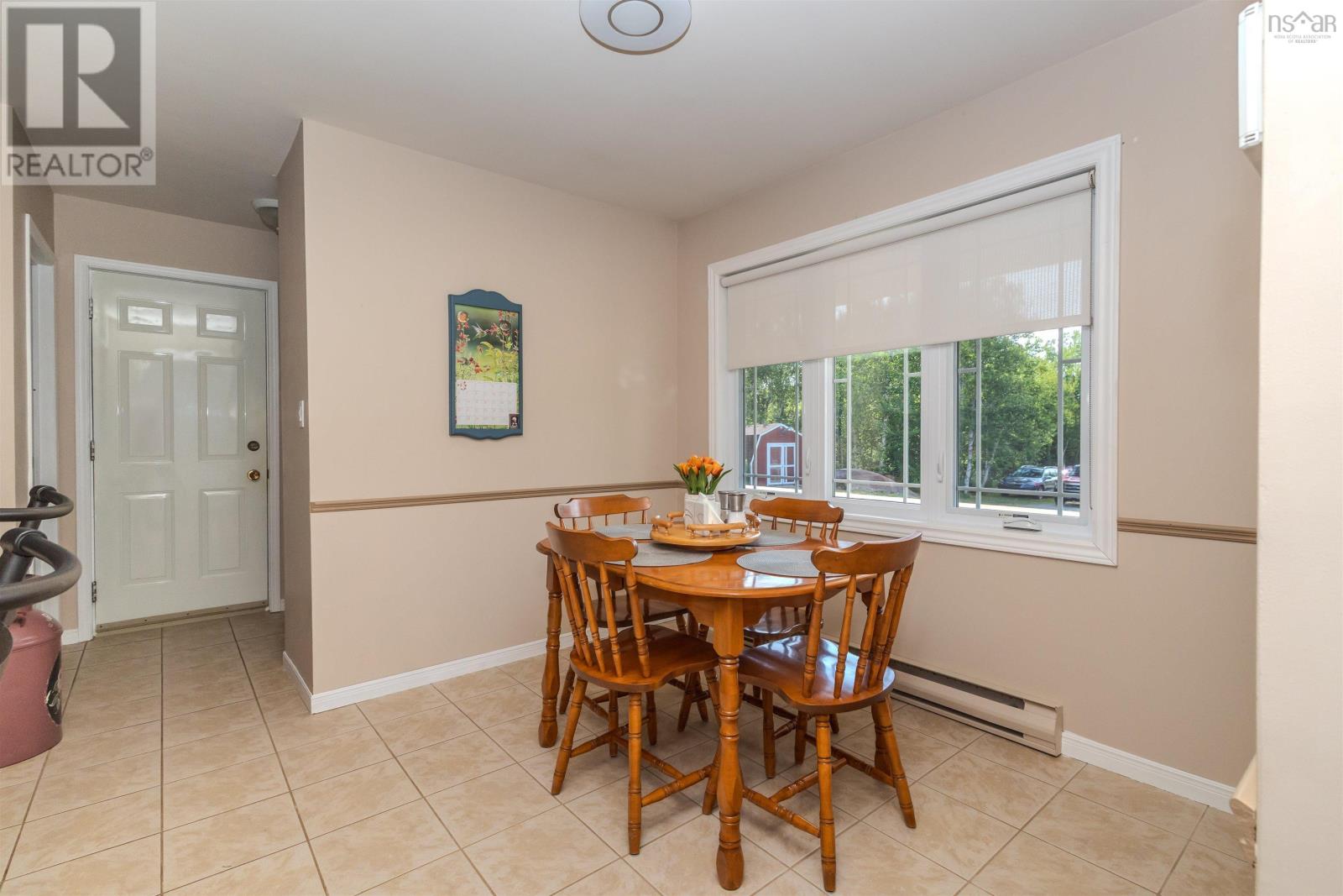 Property 21 of 48 of 166 Oakfield Drive