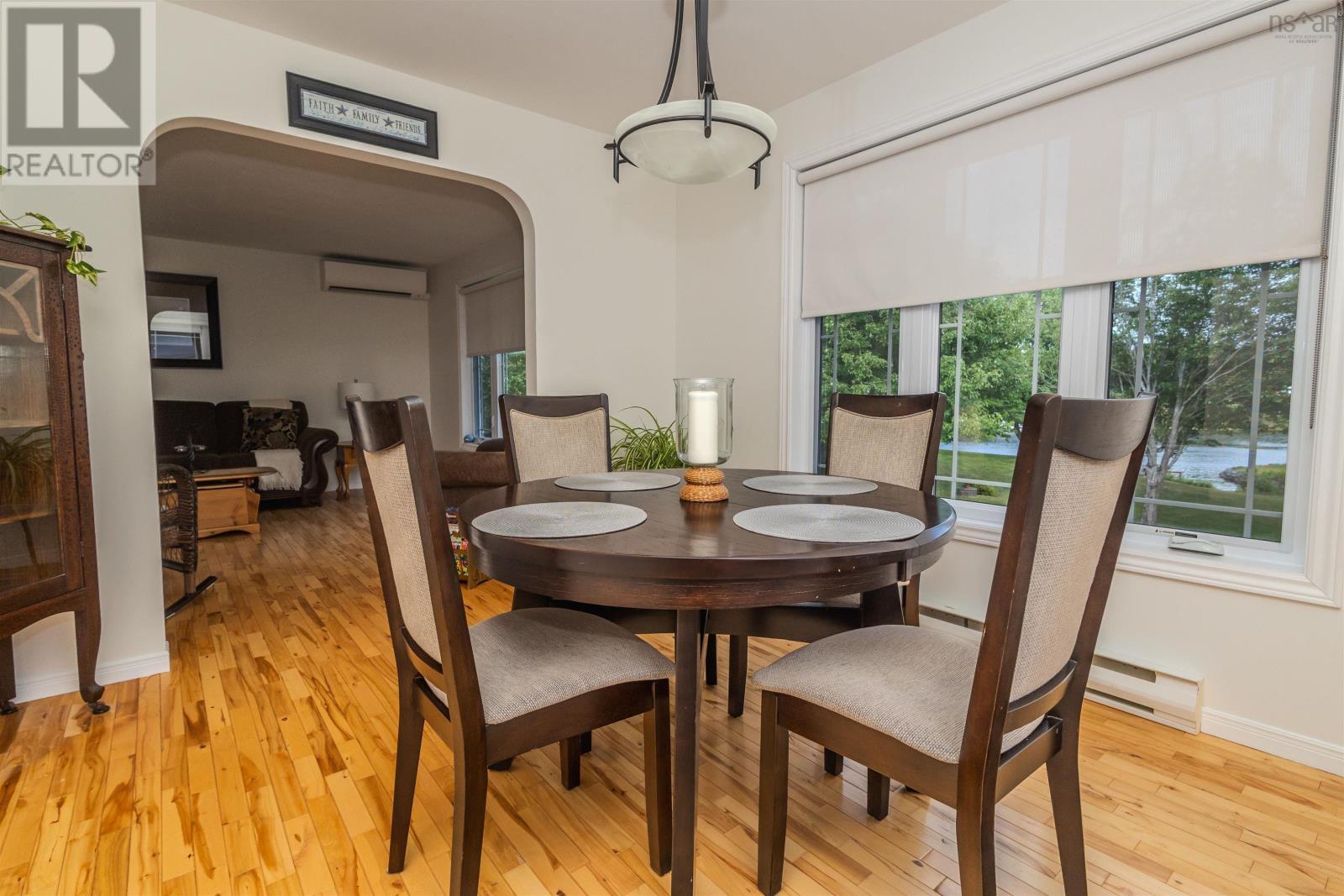 Property 25 of 48 of 166 Oakfield Drive