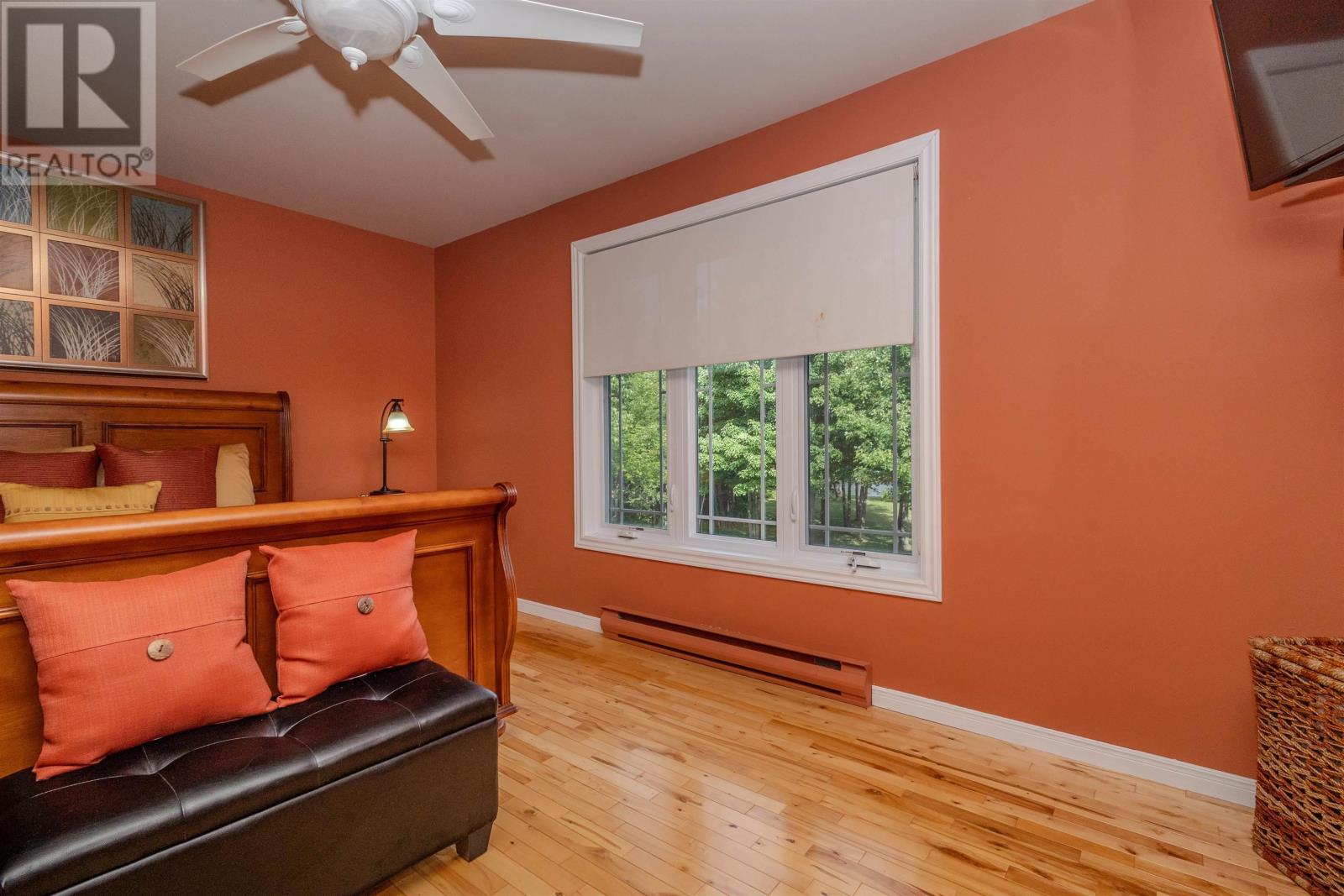 Property 36 of 48 of 166 Oakfield Drive