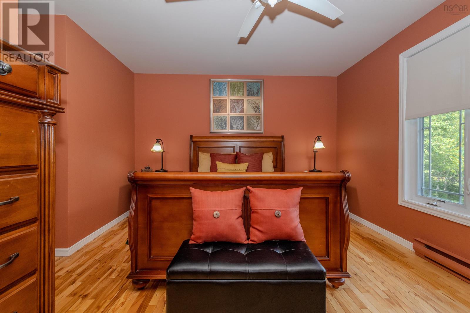 Property 35 of 48 of 166 Oakfield Drive