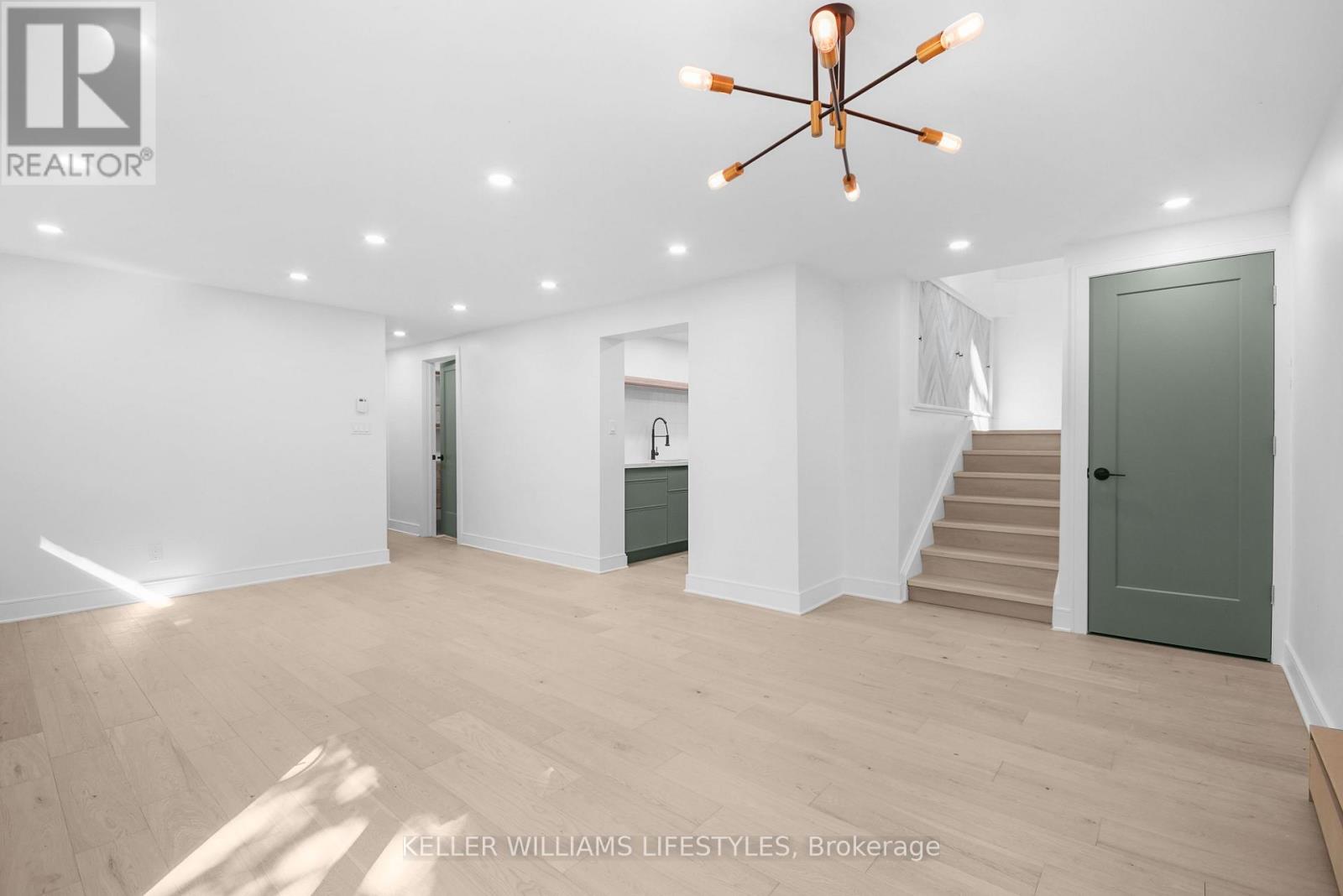 C - 306 RIVERSIDE DRIVE - Photo 5 of 20, London North (North N), Ontario