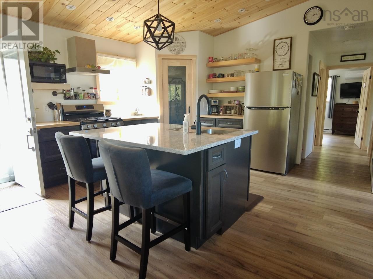 Property 10 of 42 of 1402 Kolbec Road