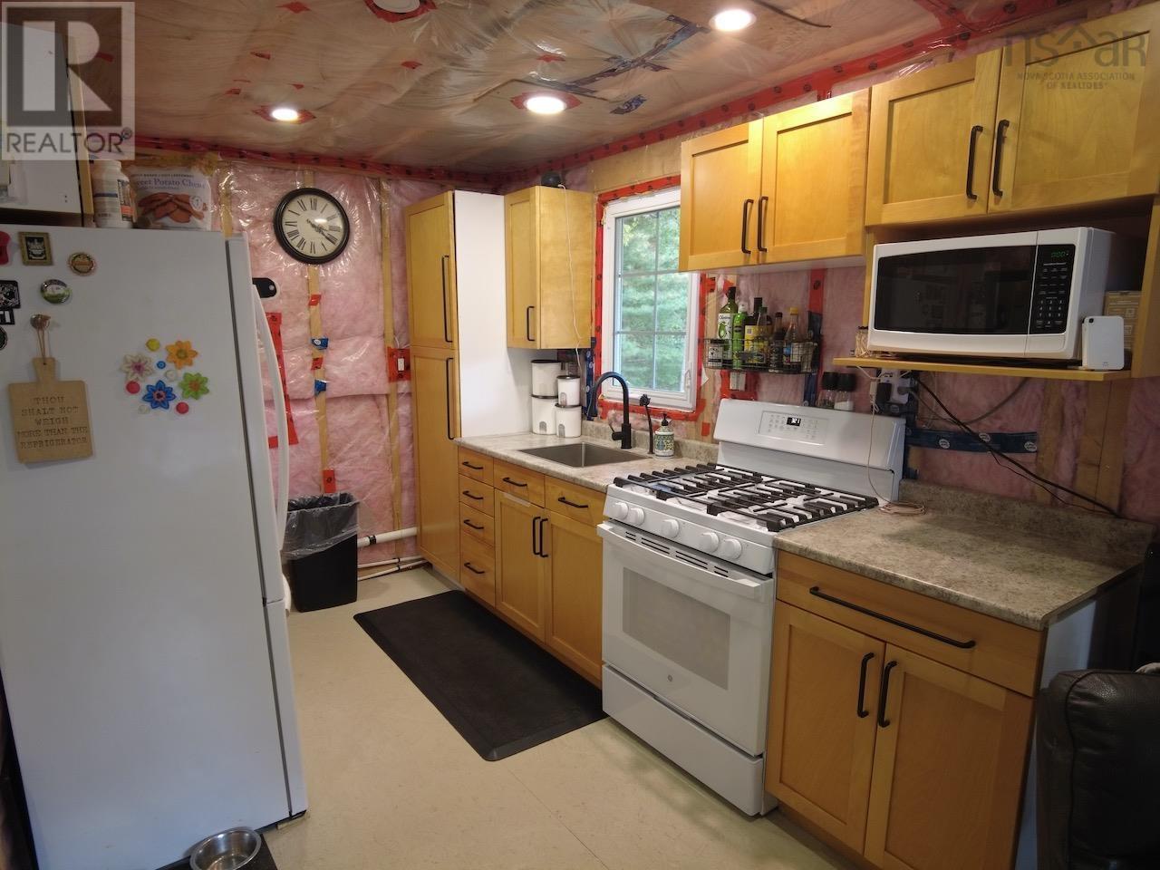 Property 23 of 42 of 1402 Kolbec Road