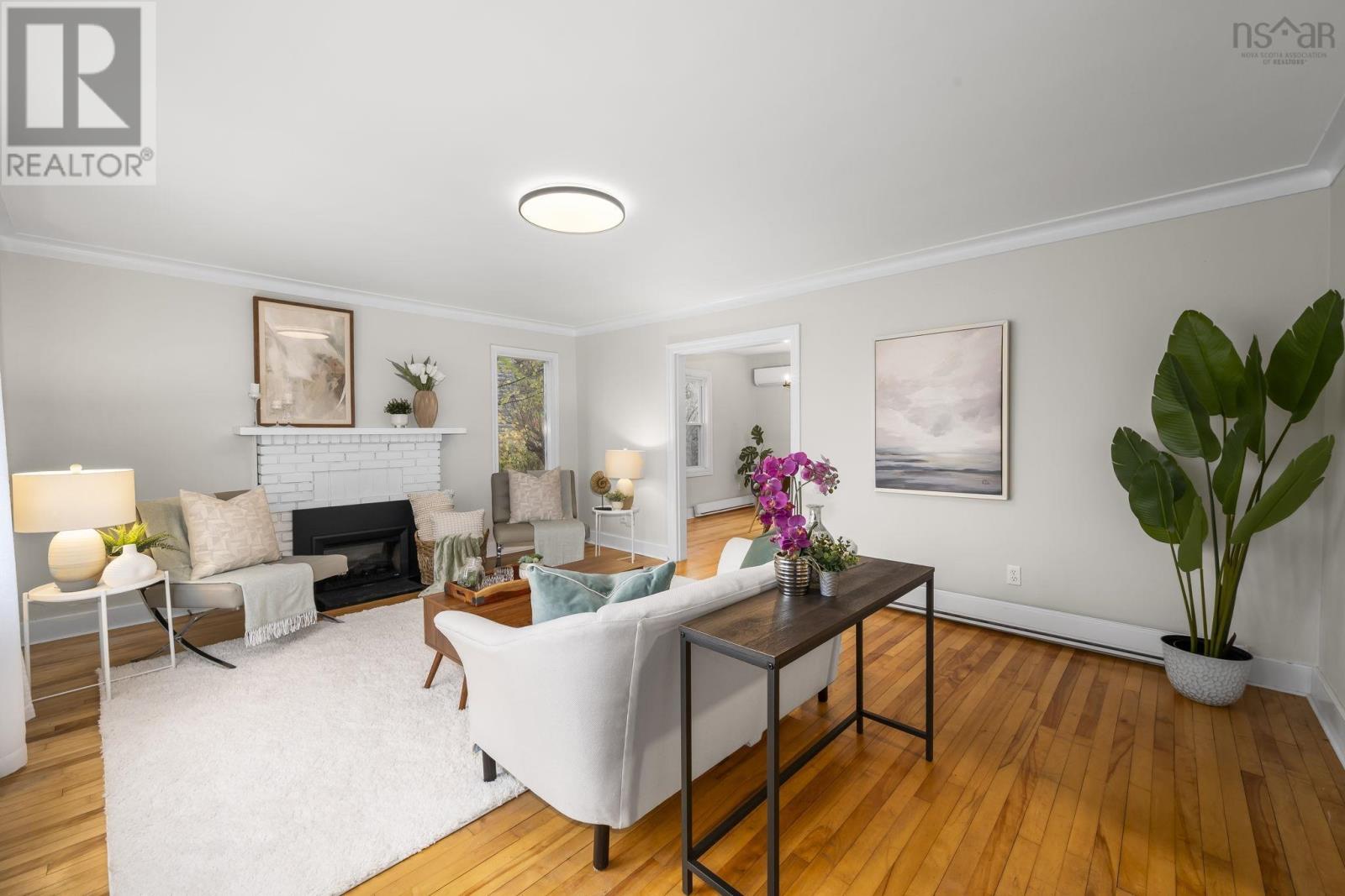 Property 5 of 27 of 3224 Devonshire Avenue