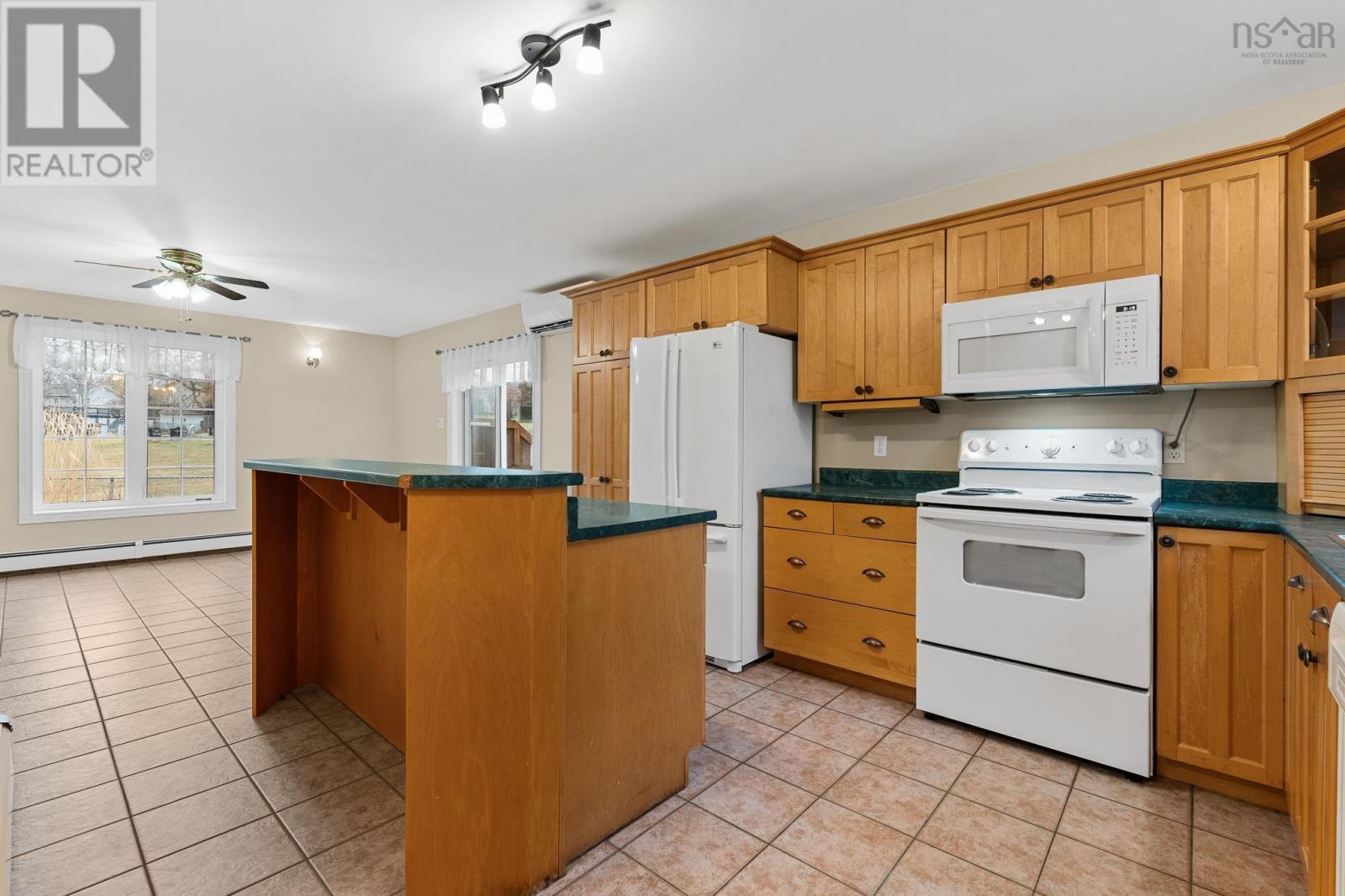 Property 19 of 49 of 637 Wiley Avenue