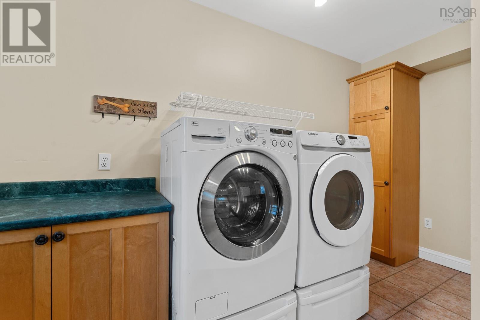 Property 20 of 49 of 637 Wiley Avenue