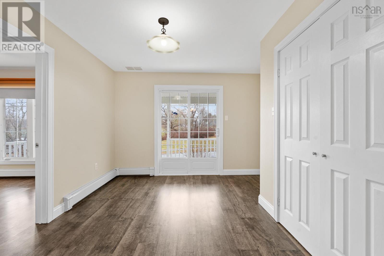 Property 26 of 49 of 637 Wiley Avenue