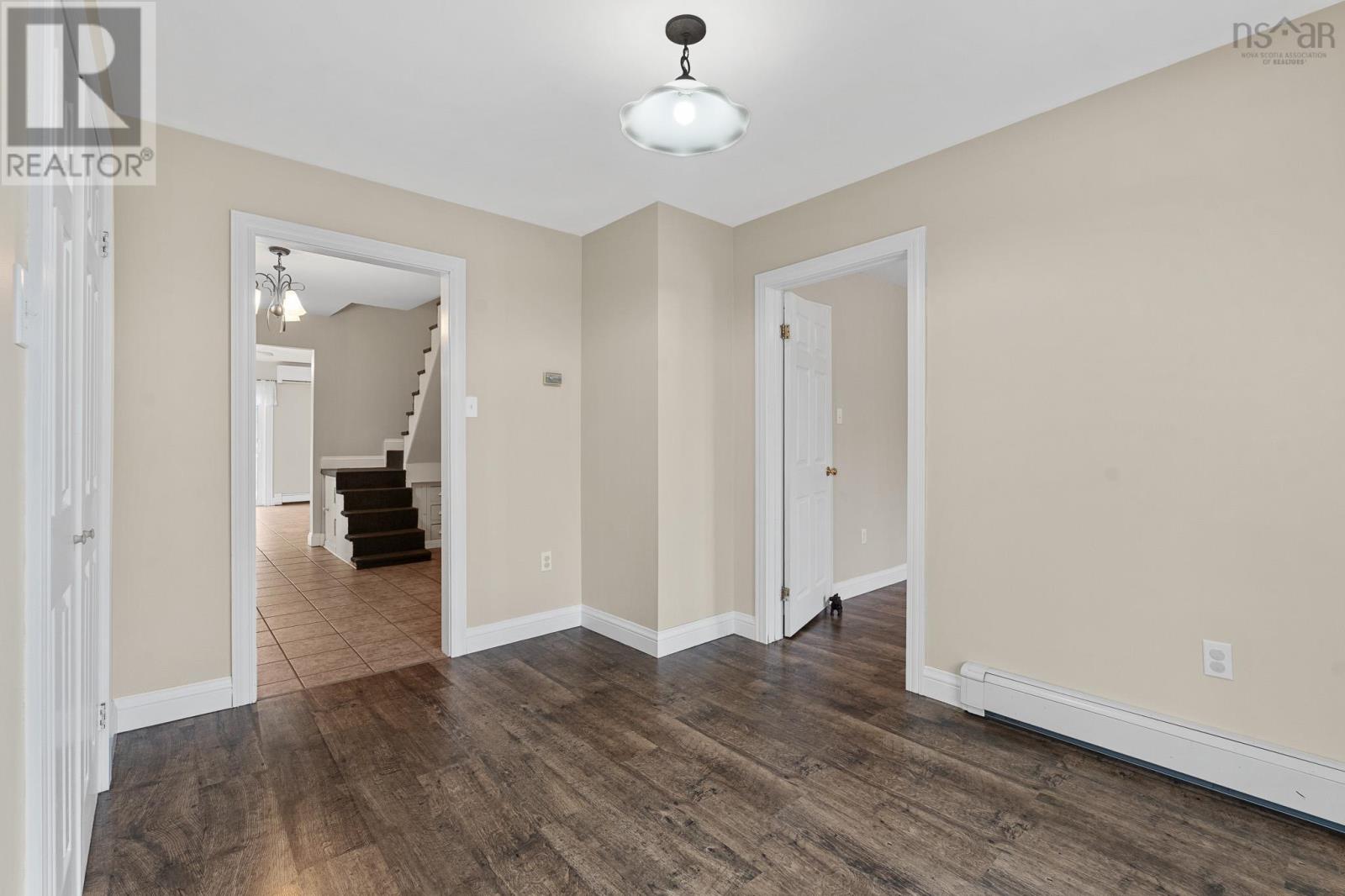 Property 25 of 49 of 637 Wiley Avenue