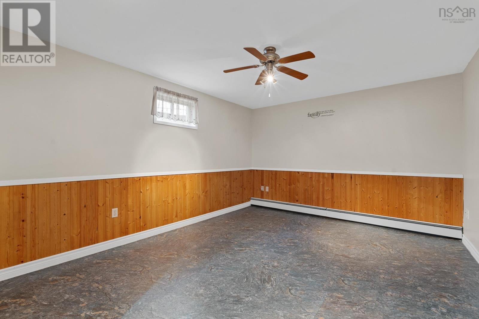 Property 33 of 49 of 637 Wiley Avenue