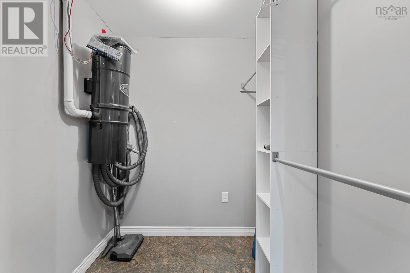 Property 42 of 49 of 637 Wiley Avenue