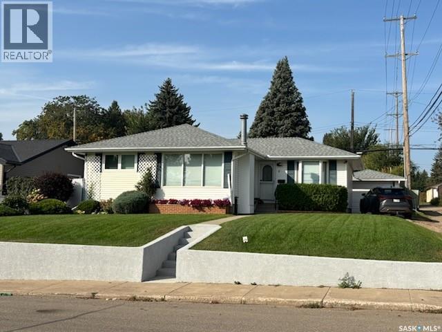 3 Valens DRIVE - Photo 3 of 40, Saskatoon, Saskatchewan