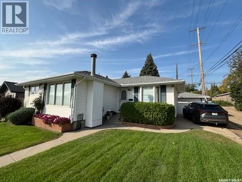 3 Valens DRIVE - Photo 5 of 40, Saskatoon, Saskatchewan