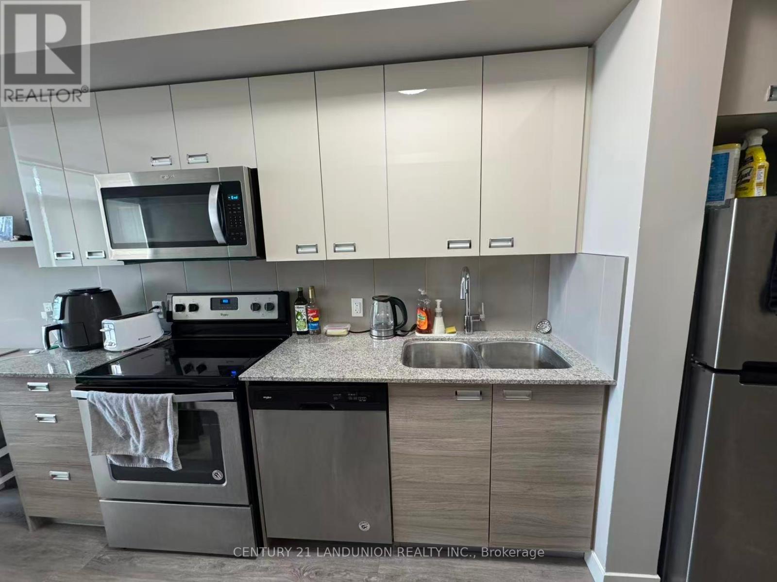 308 Lester Unit 225 photo 3