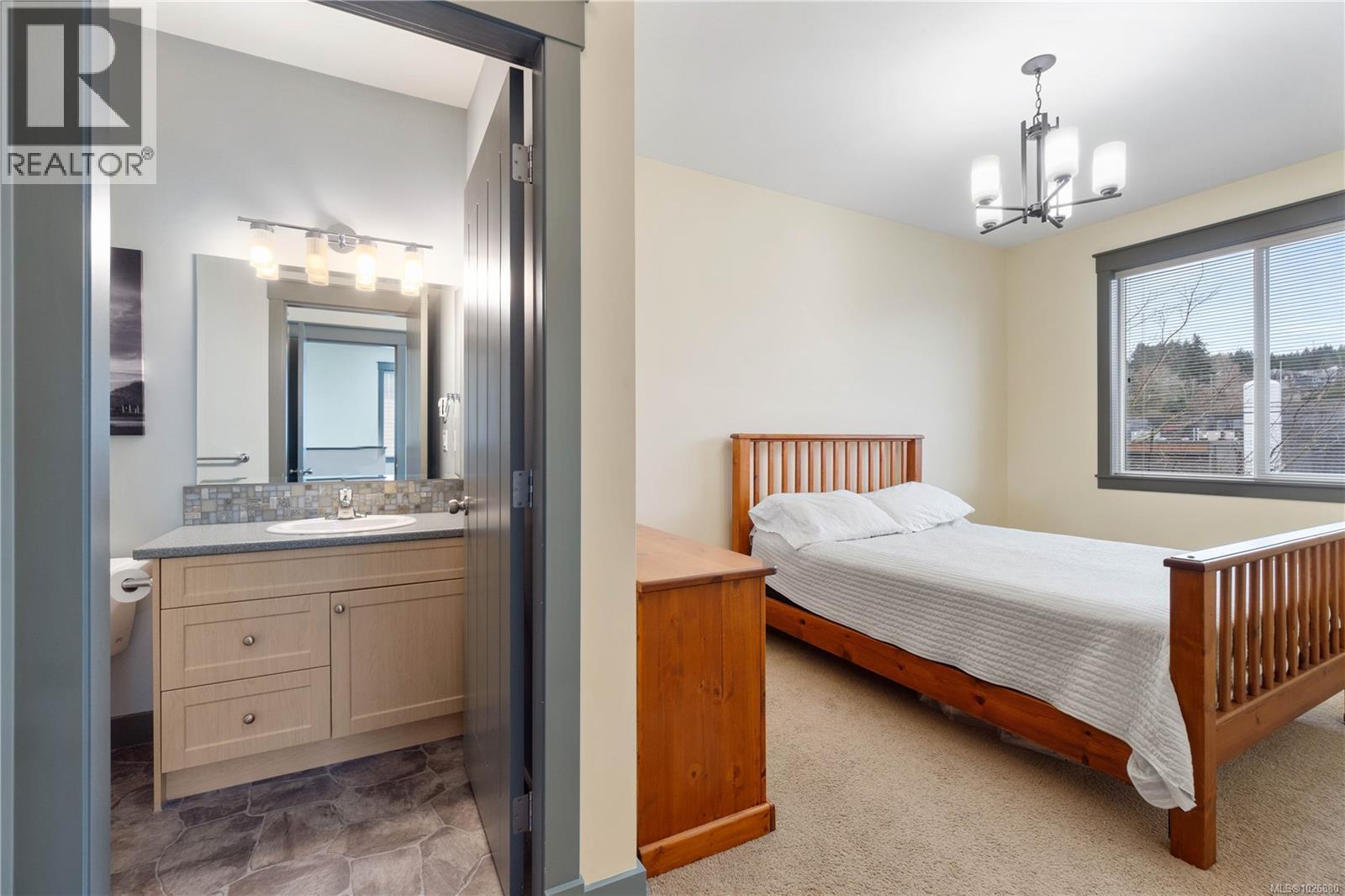 1204 Cassell Pl, Nanaimo