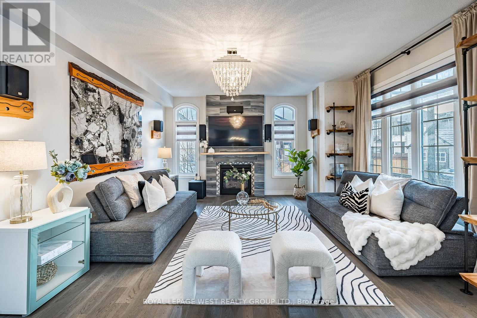 13 ARKSEY STREET - Photo 5 of 31, Whitby, Ontario