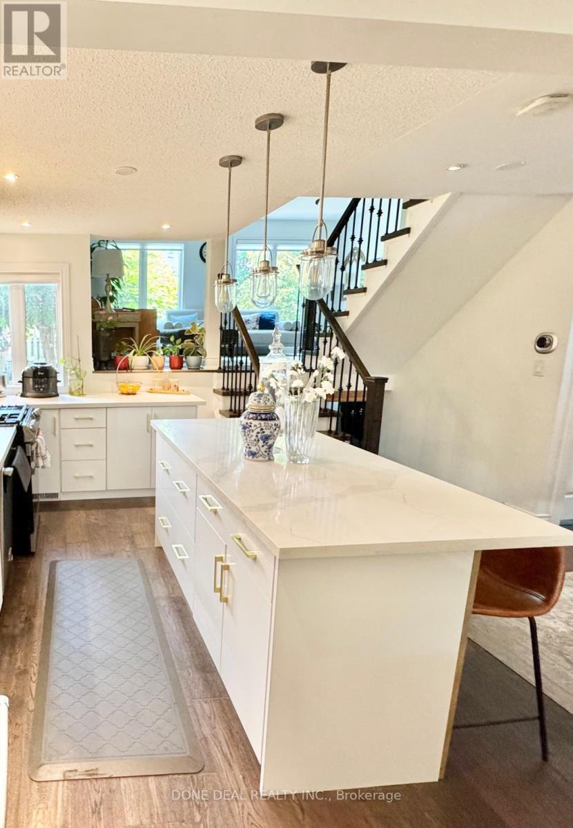 206 HARVEST DRIVE - 18