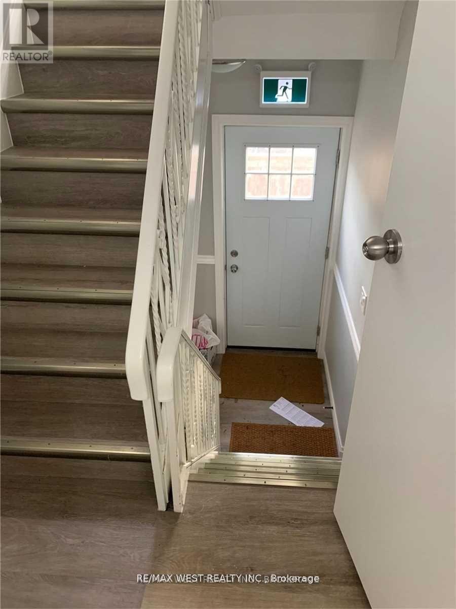 UNIT 2 - 2A FORT ROUILLE STREET - Photo 3 of 10, Toronto (South Parkdale), Ontario