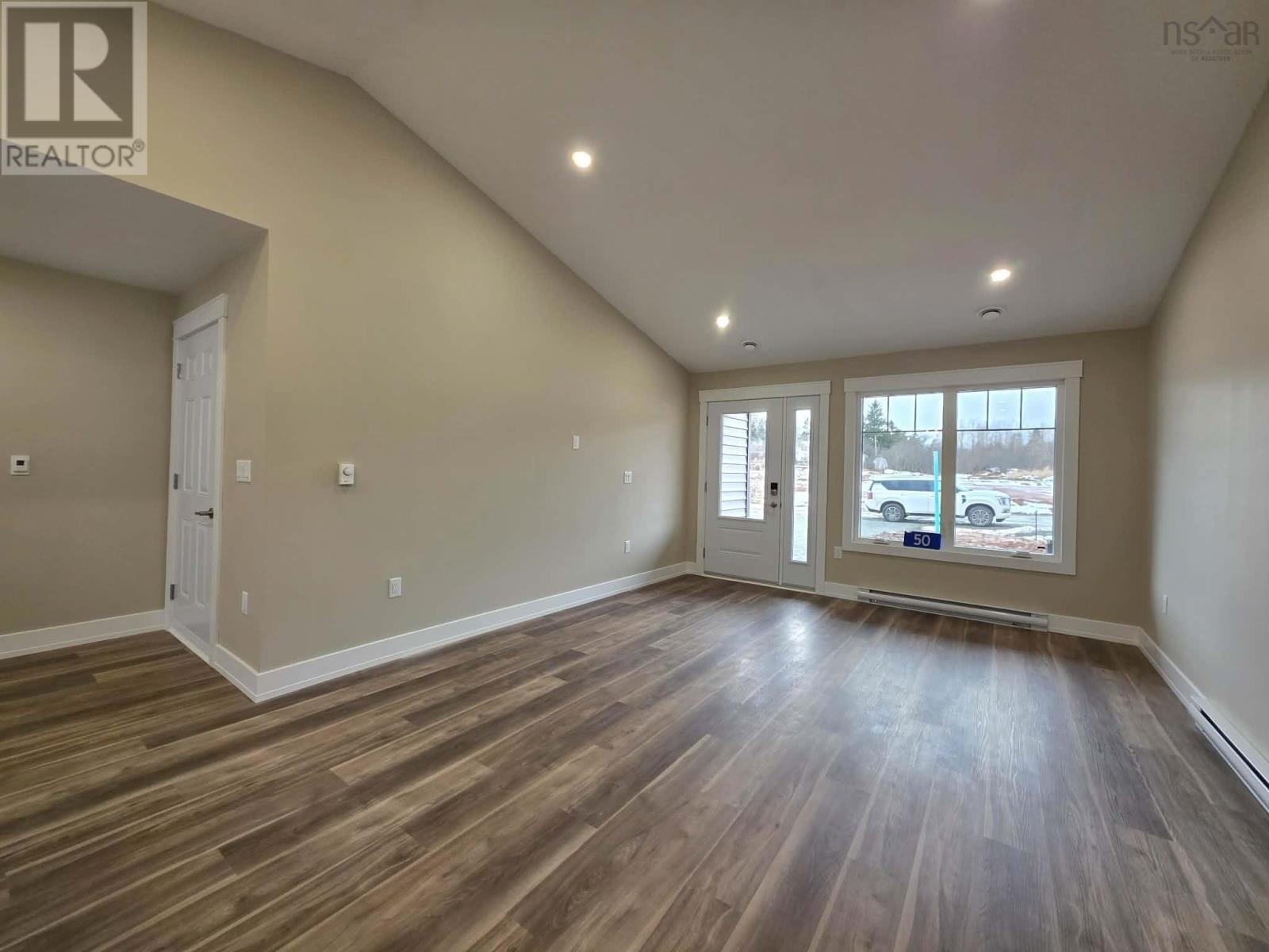 Property 22 of 39 of 44 Summer Hill Place