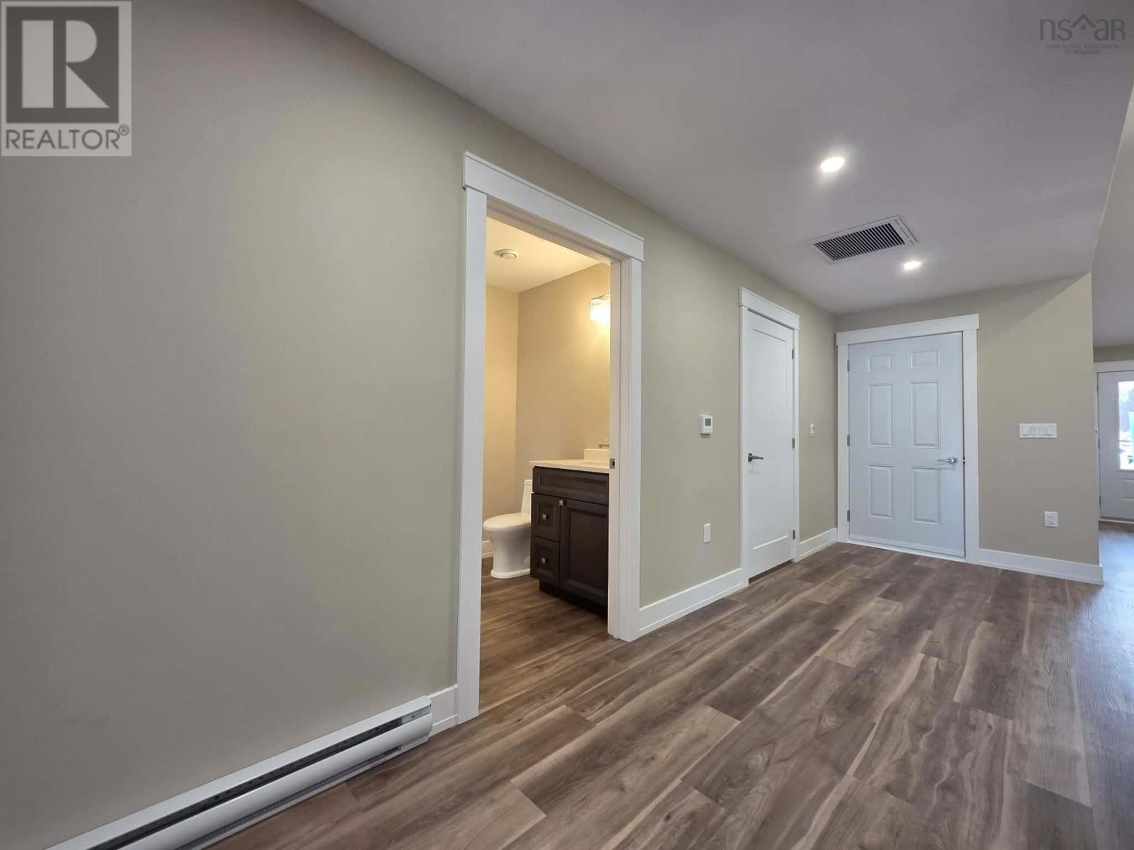 Property 27 of 39 of 44 Summer Hill Place