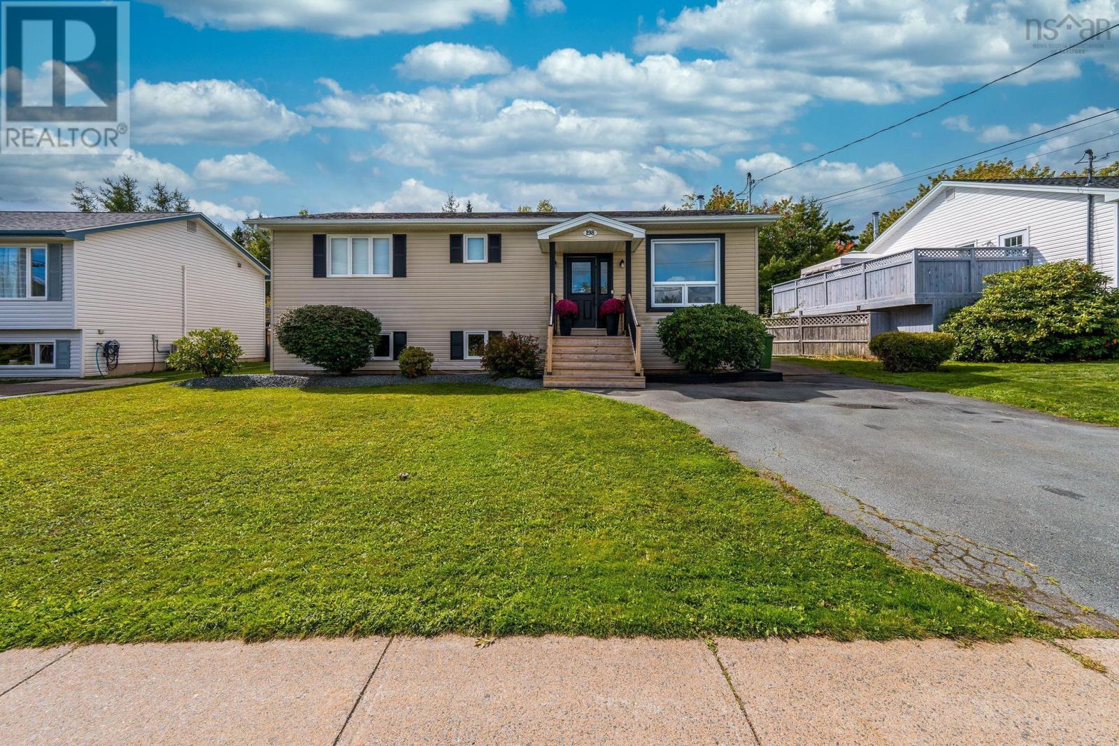 Property photo of 198 Hirandale Crescent