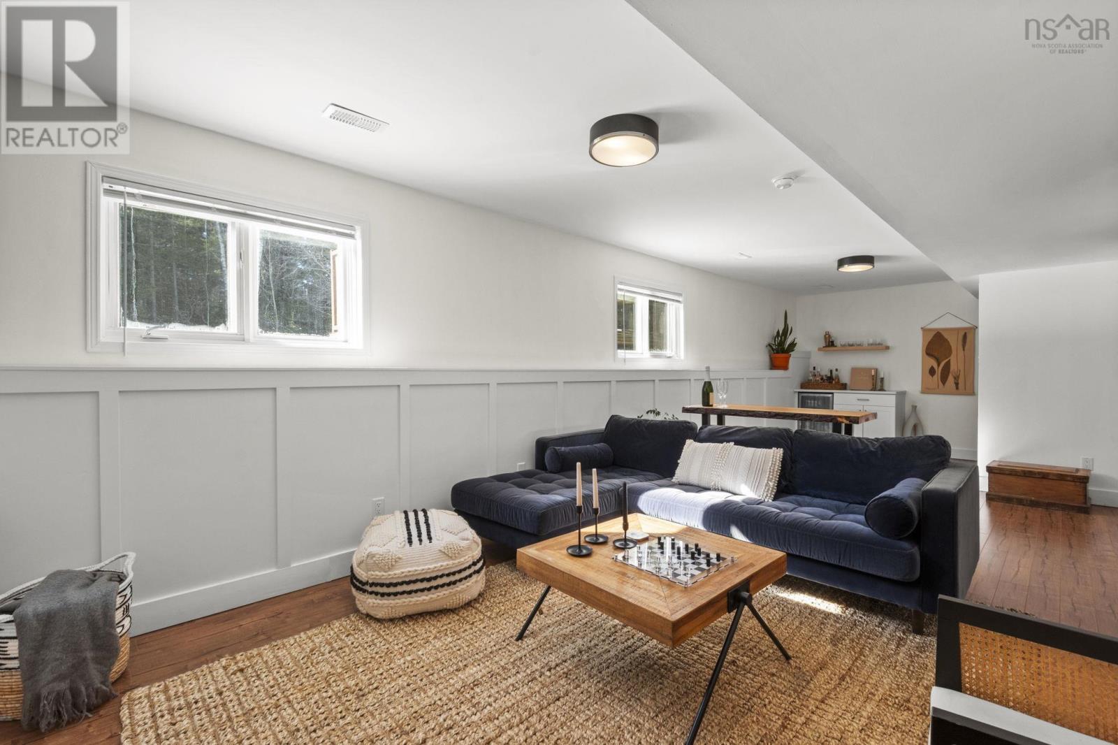 Property 33 of 50 of 198 Hirandale Crescent