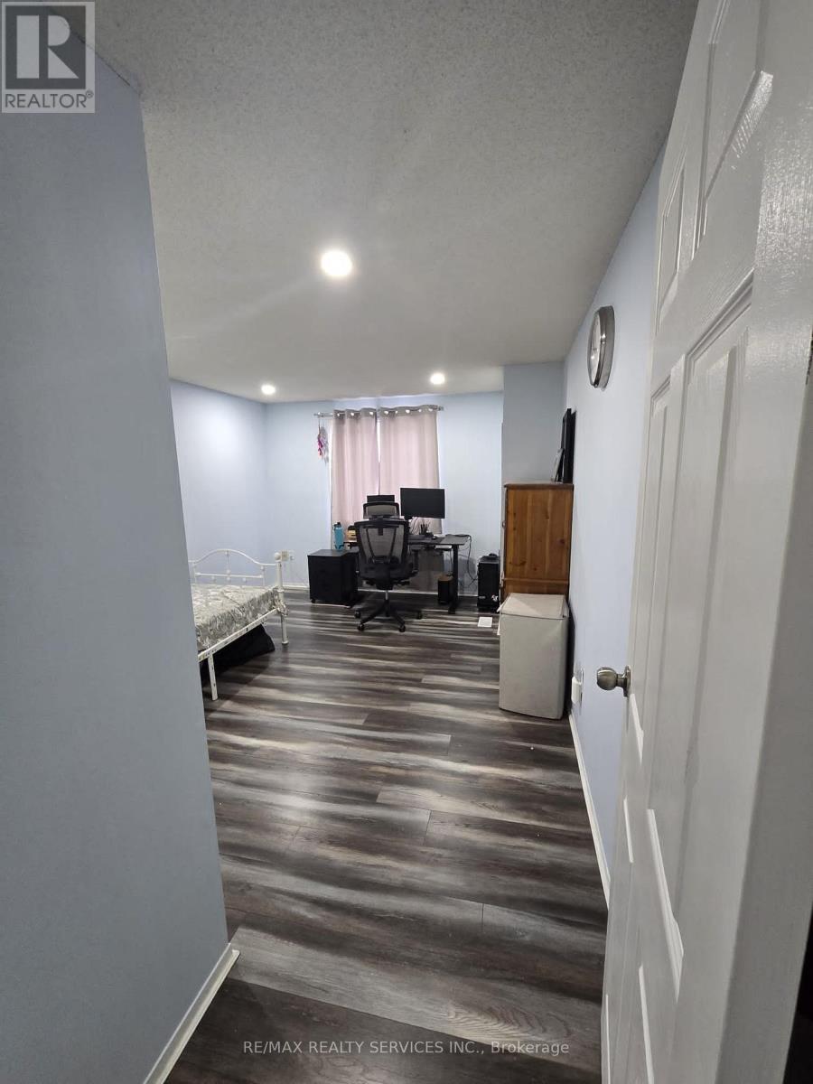 32 - 54 GREEN VALLEY DRIVE - Photo 2 of 25, Kitchener, Ontario