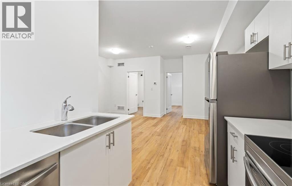 781 CLARE Unit 111 photo 5