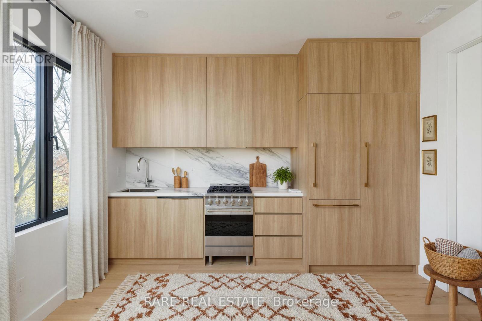 LANEWAY - 449 MONTROSE AVENUE - Photo 4 of 19, Toronto (Palmerston-Little Italy), Ontario